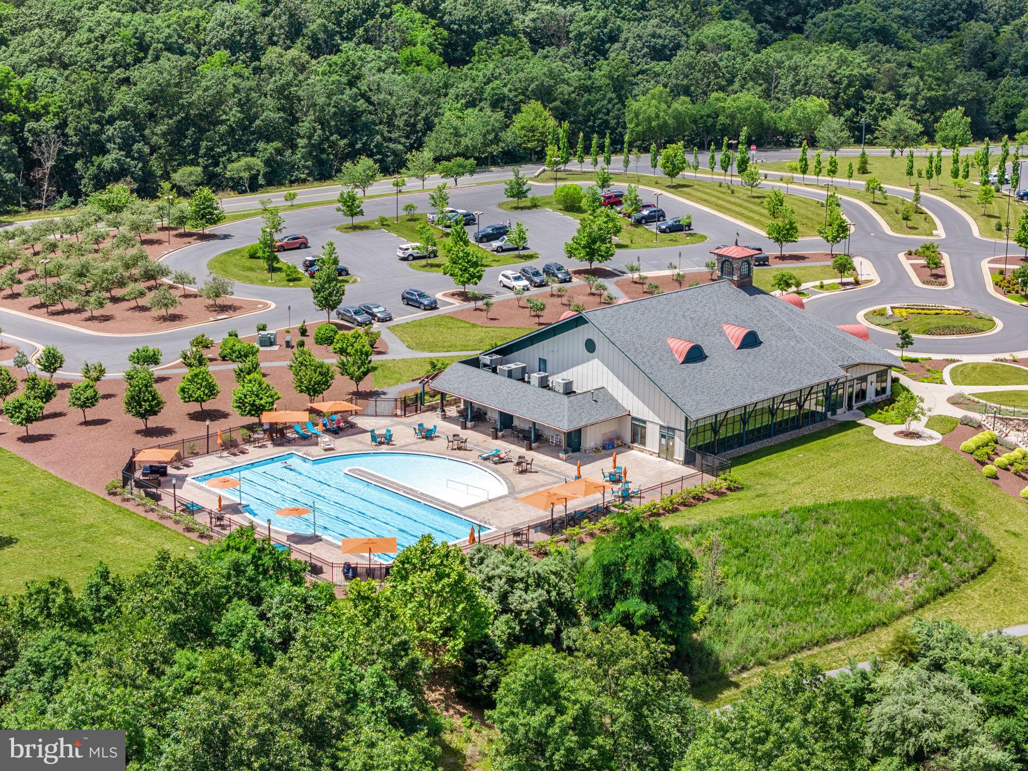 SHENANDOAH, LAKE FREDERICK - Residential