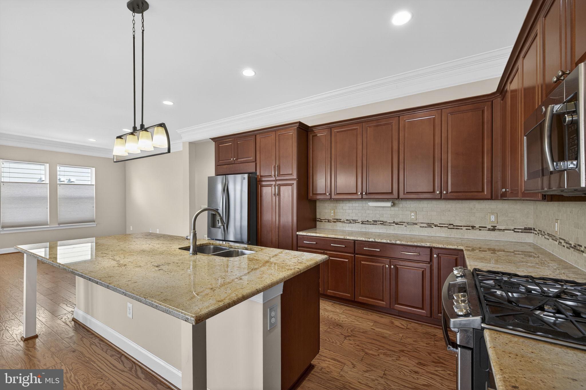 SHENANDOAH, LAKE FREDERICK - Residential