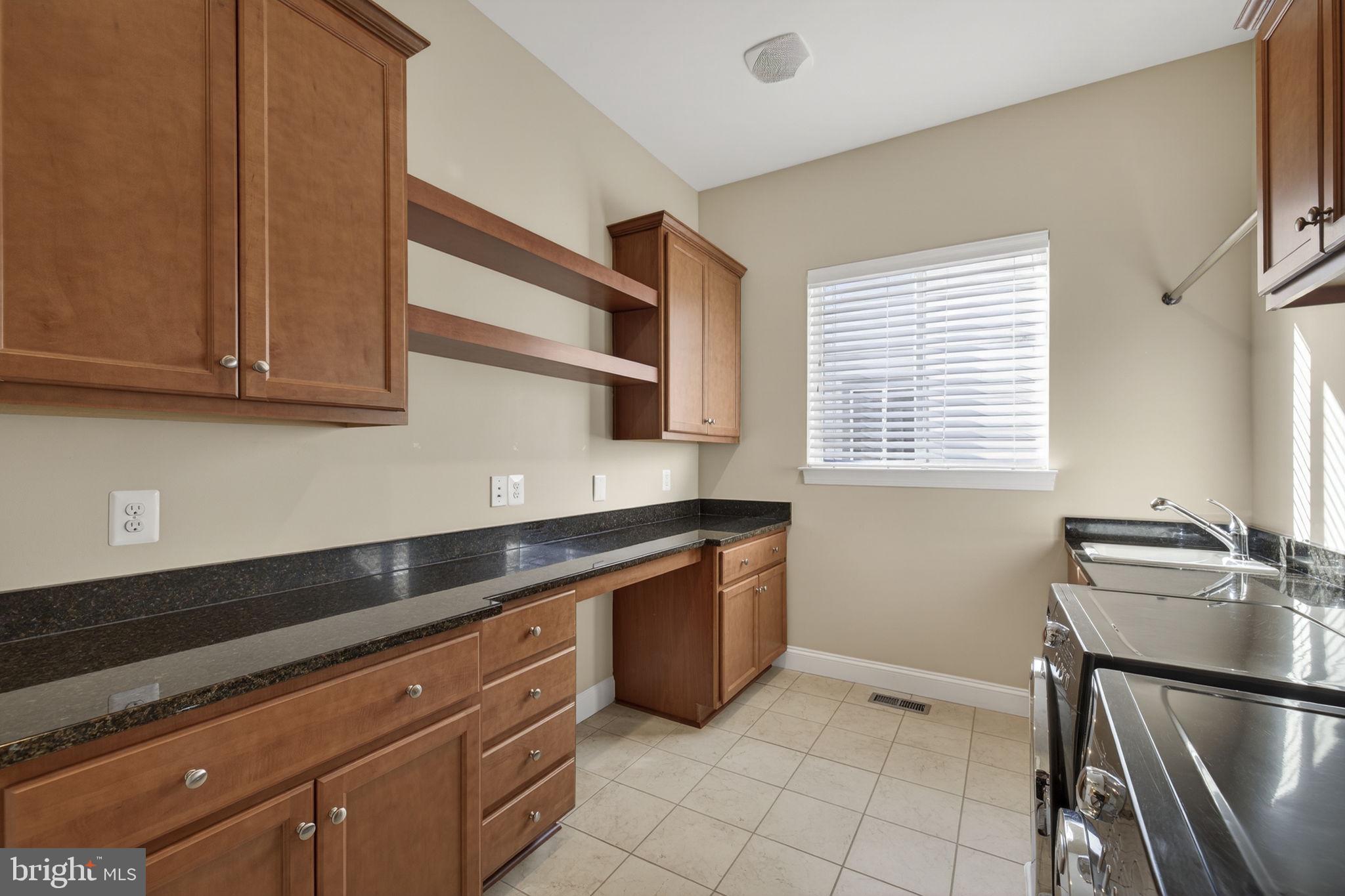 SHENANDOAH, LAKE FREDERICK - Residential