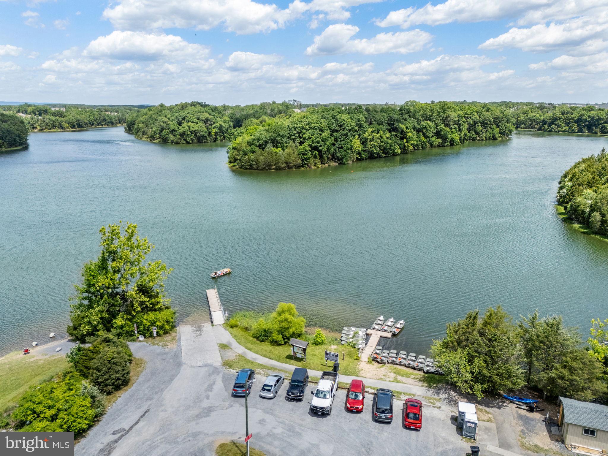 SHENANDOAH, LAKE FREDERICK - Residential