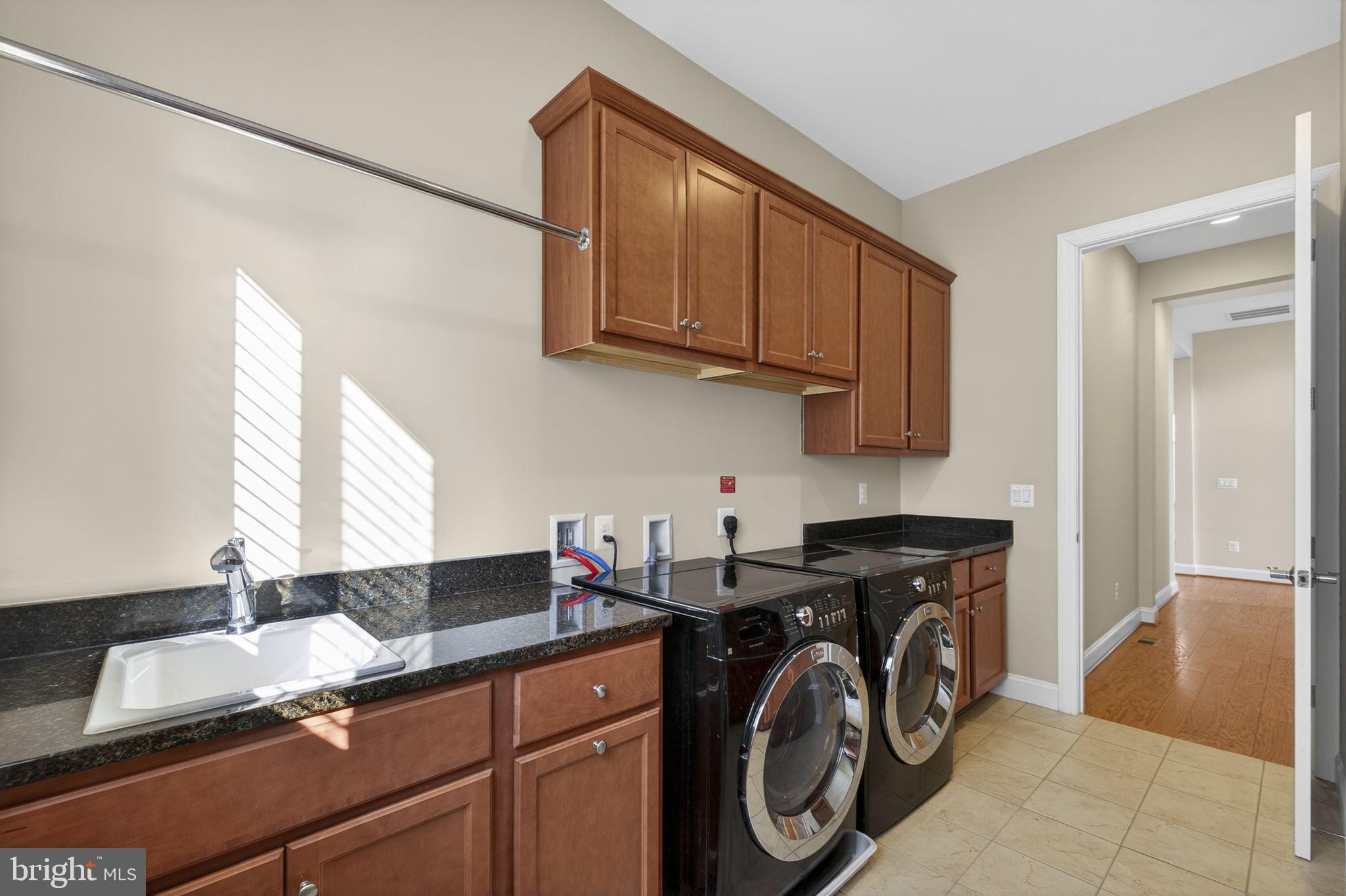 SHENANDOAH, LAKE FREDERICK - Residential