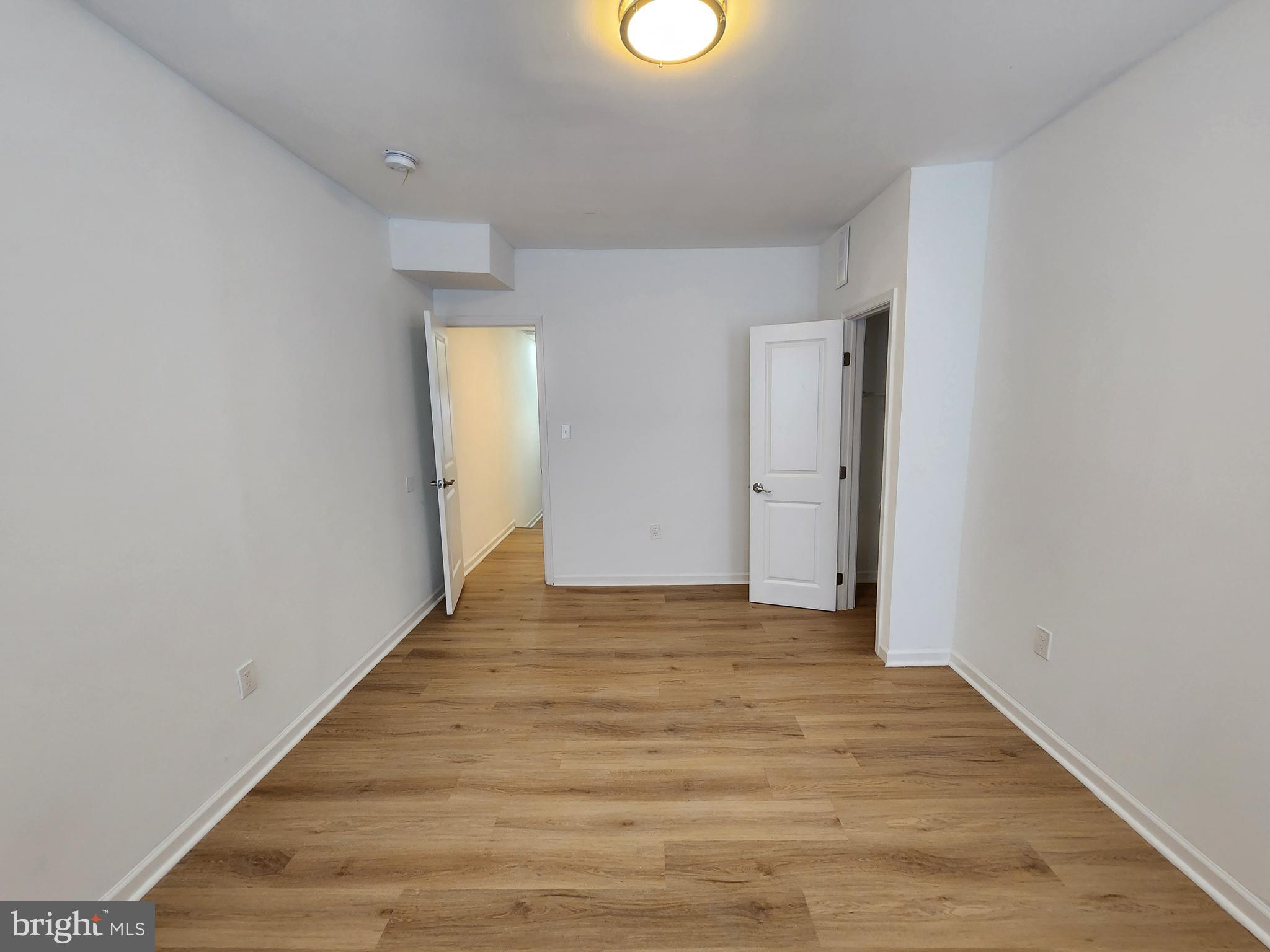 SANDTOWN-WINCHESTER - Residential