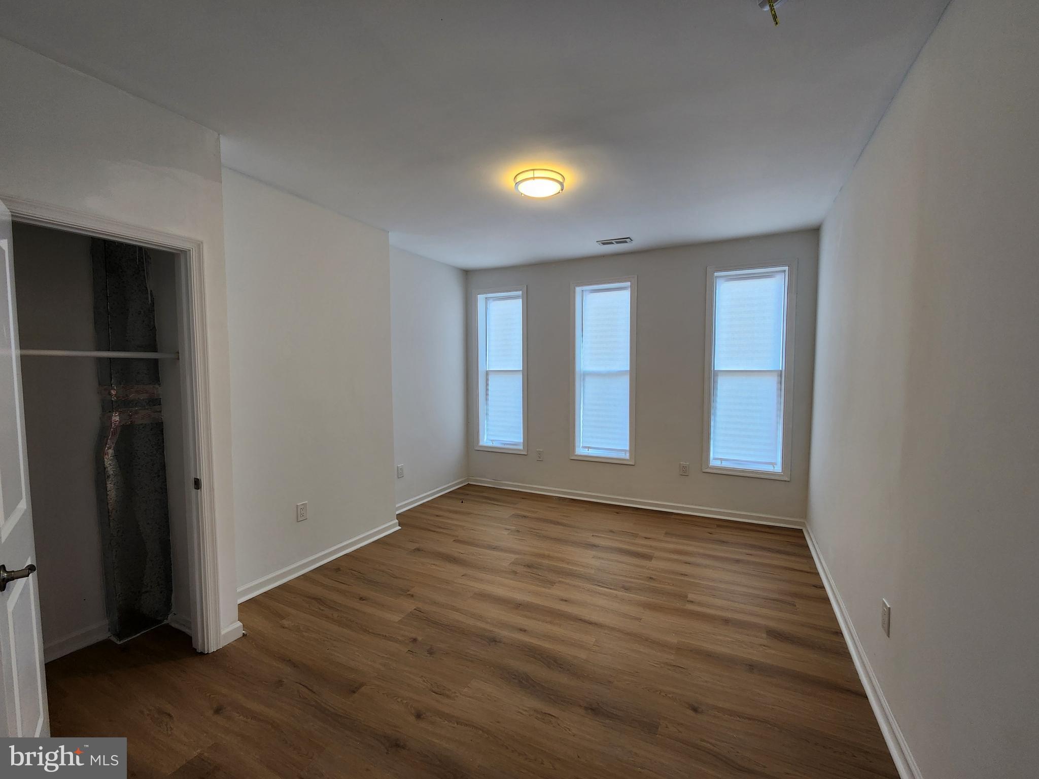SANDTOWN-WINCHESTER - Residential