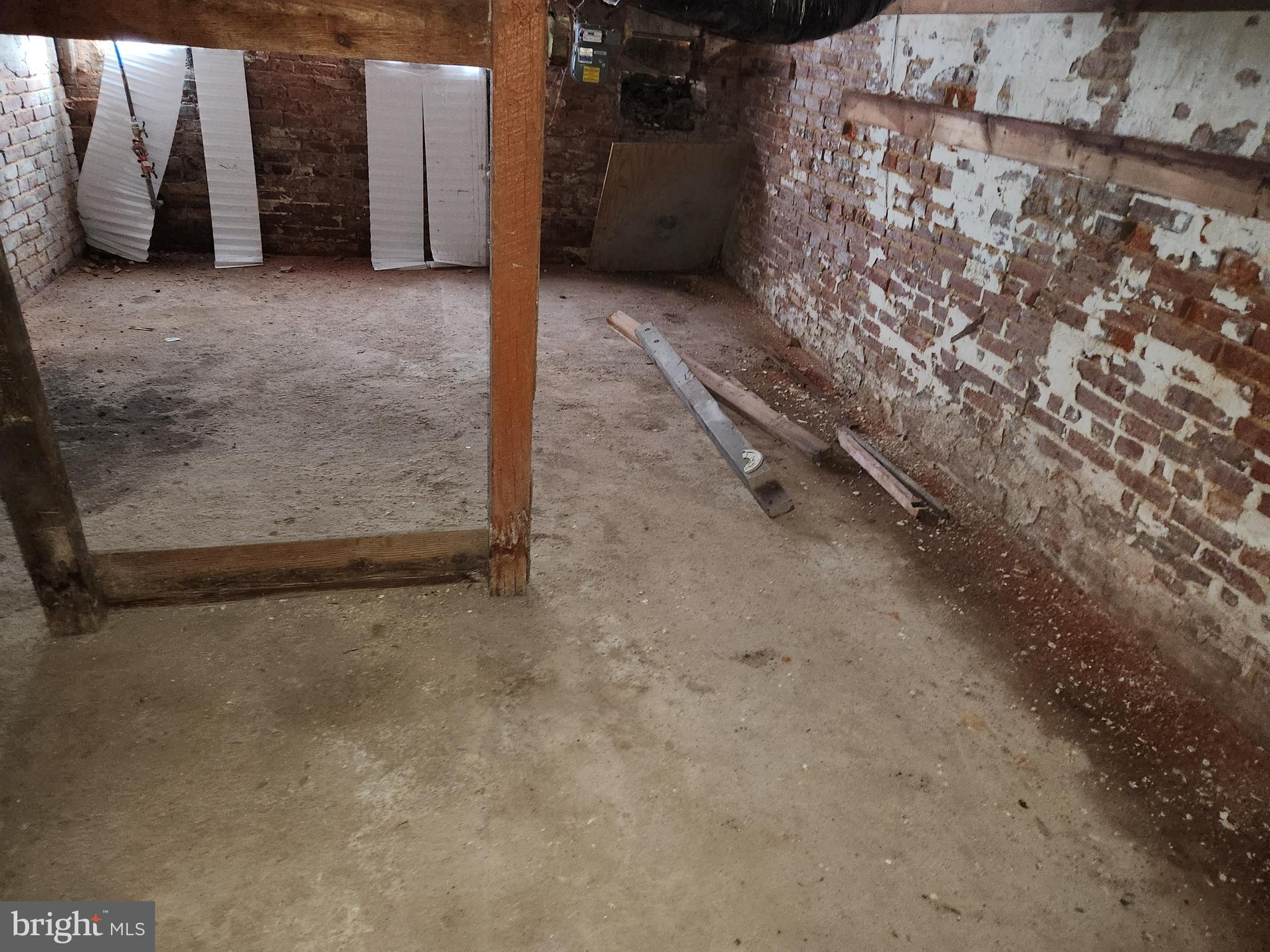 SANDTOWN-WINCHESTER - Residential