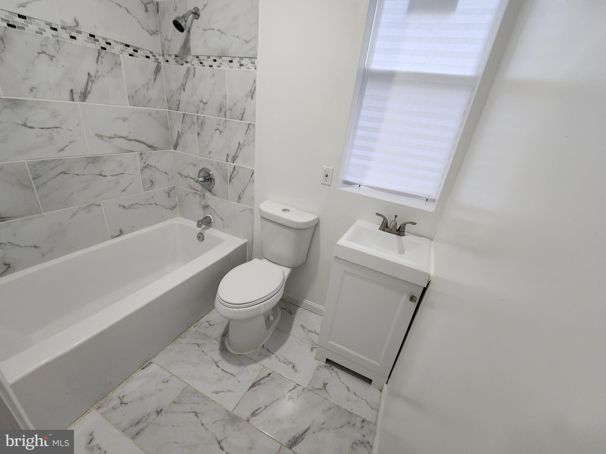 SANDTOWN-WINCHESTER - Residential