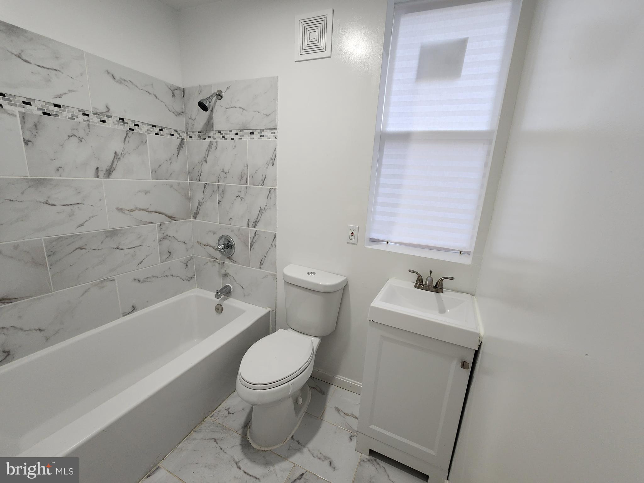 SANDTOWN-WINCHESTER - Residential