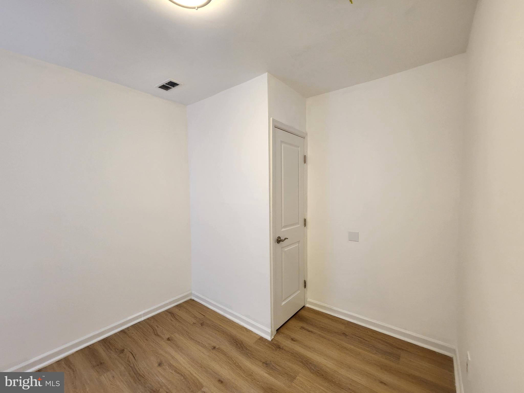 SANDTOWN-WINCHESTER - Residential
