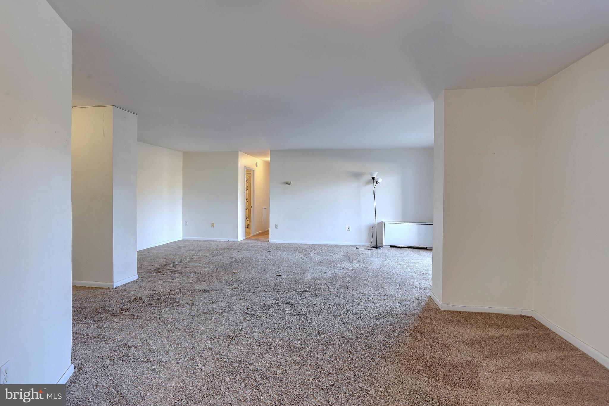 PINEWAY TOWERS - Residential