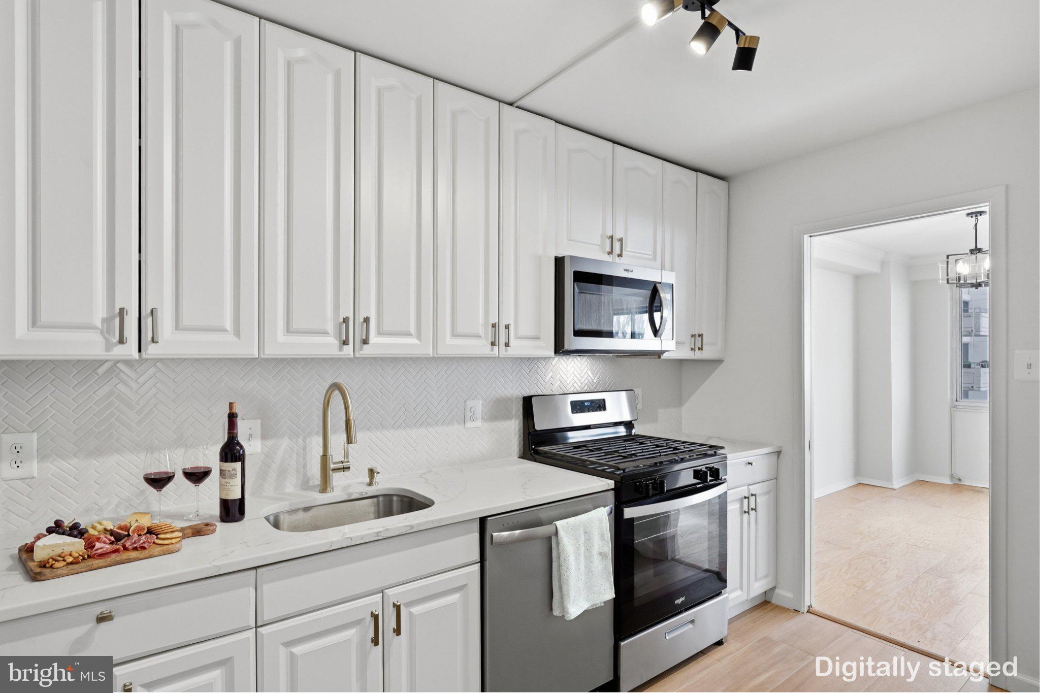 4515 WILLARD AVENUE 616S