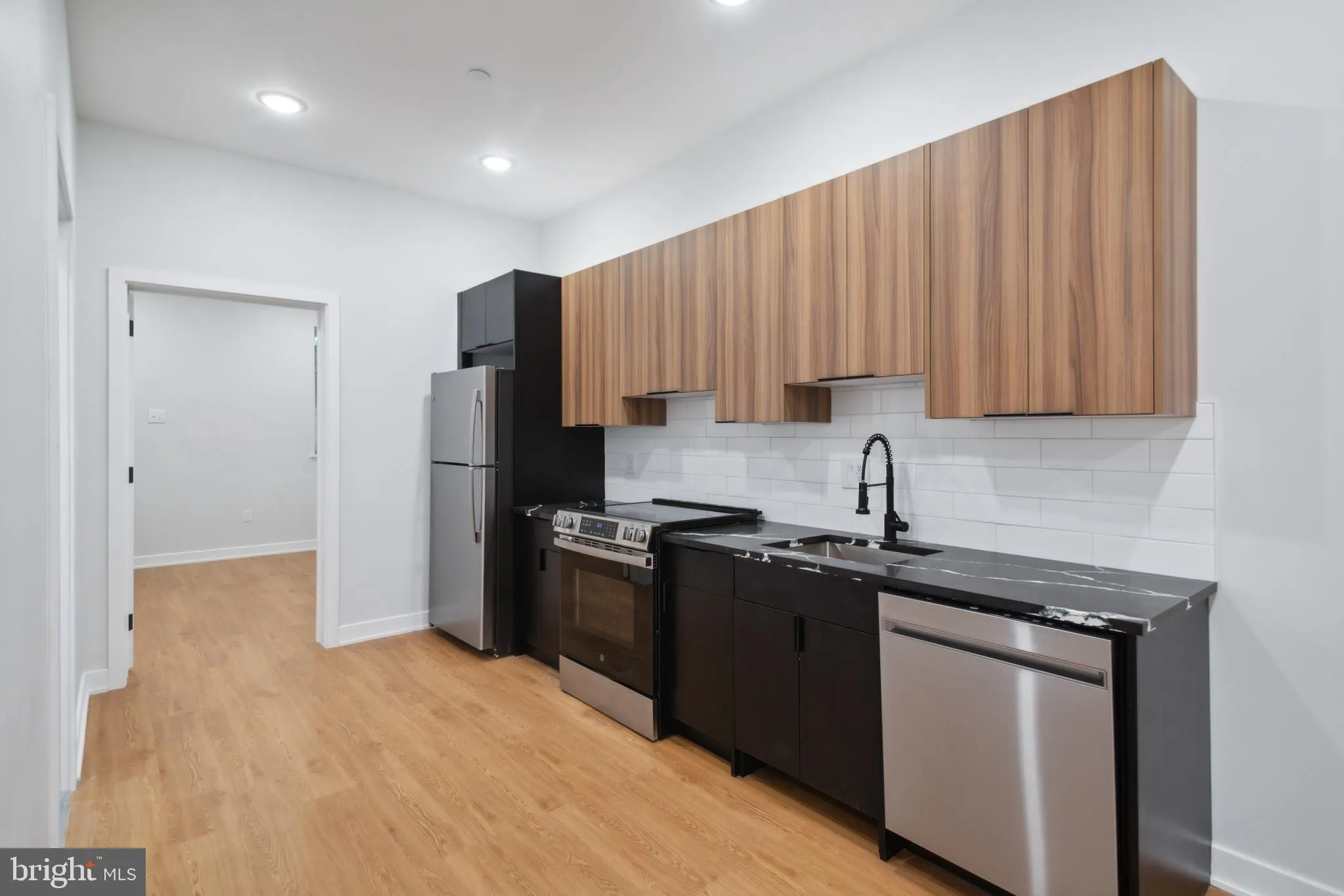 Philadelphia, Pennsylvania 19104, United States, 1 Bedroom Bedrooms, ,1 BathroomBathrooms,Residential,Pending,119529