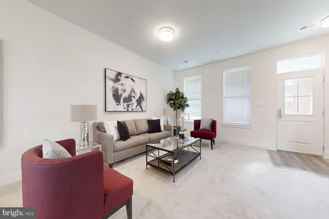 MLS: DCDC2273824