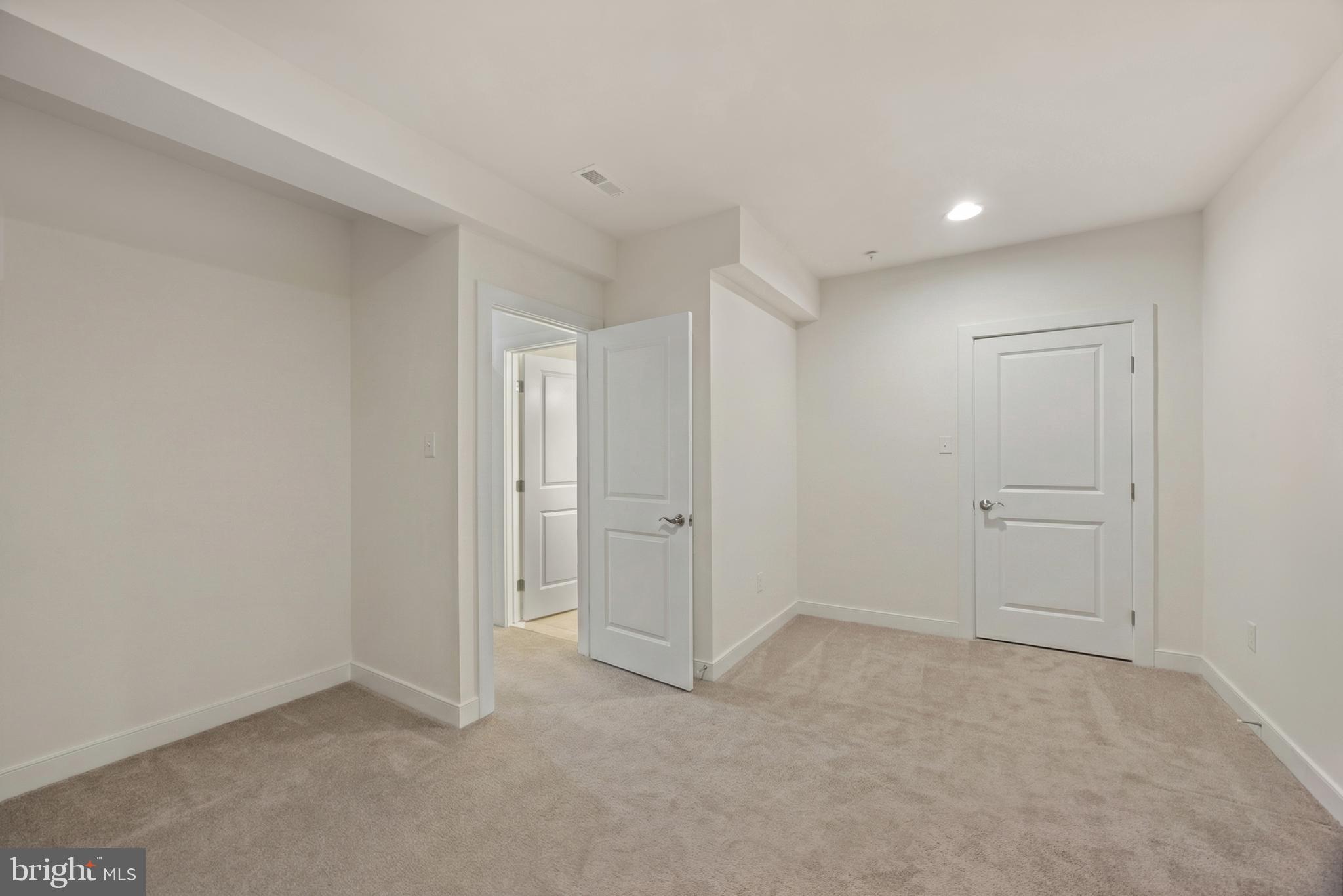 GREENACRES - Residential