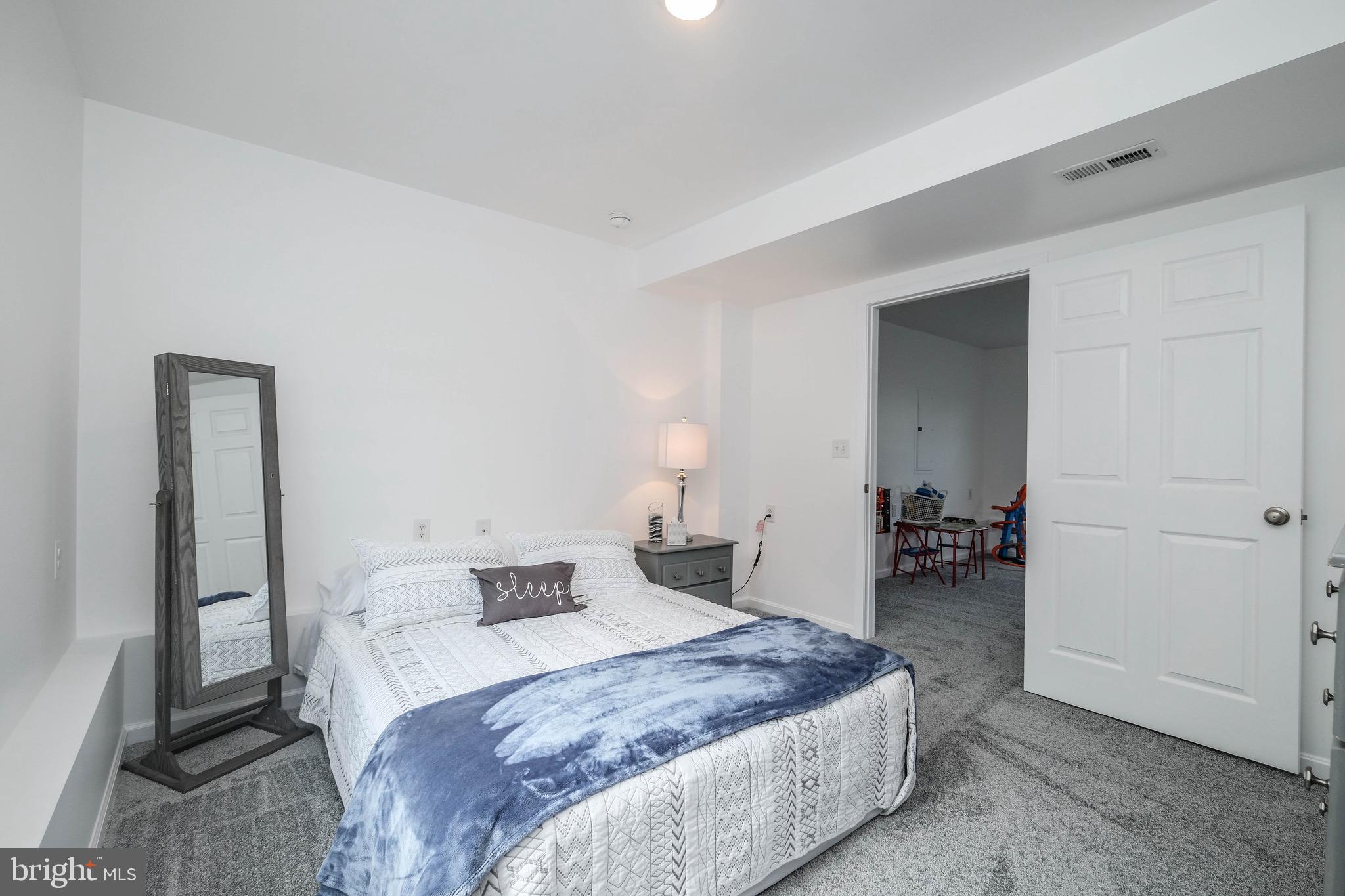 INWOOD MEADOWS - Residential