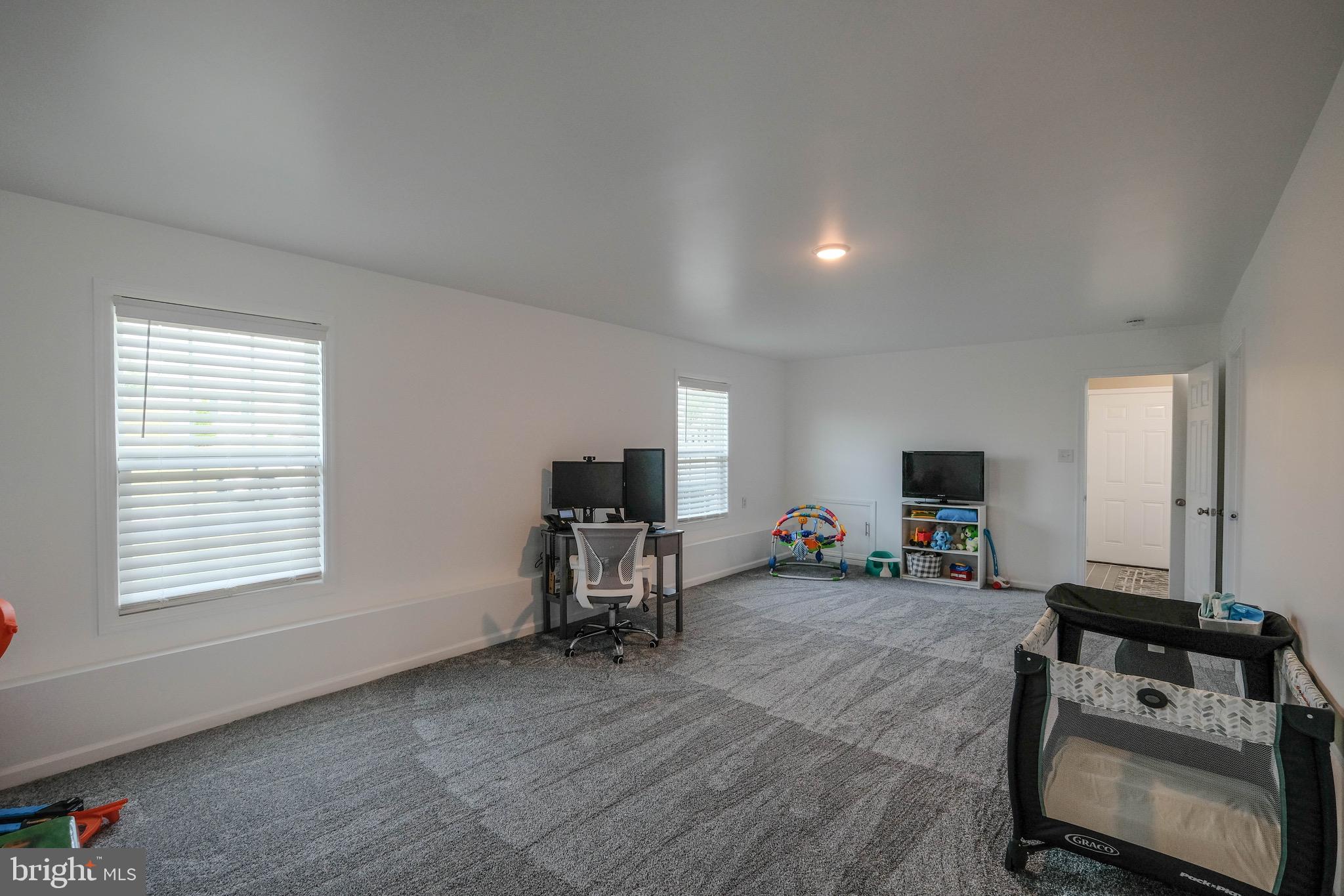 INWOOD MEADOWS - Residential