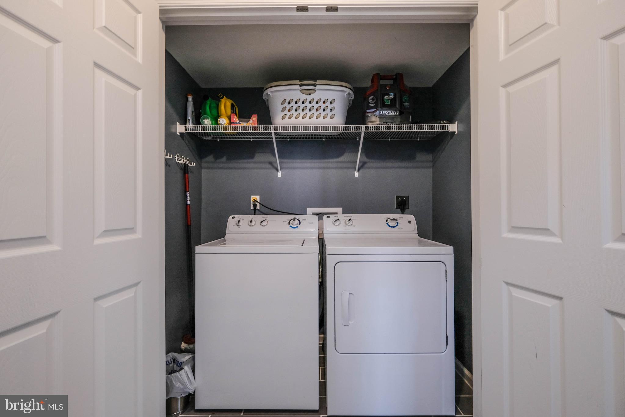 INWOOD MEADOWS - Residential