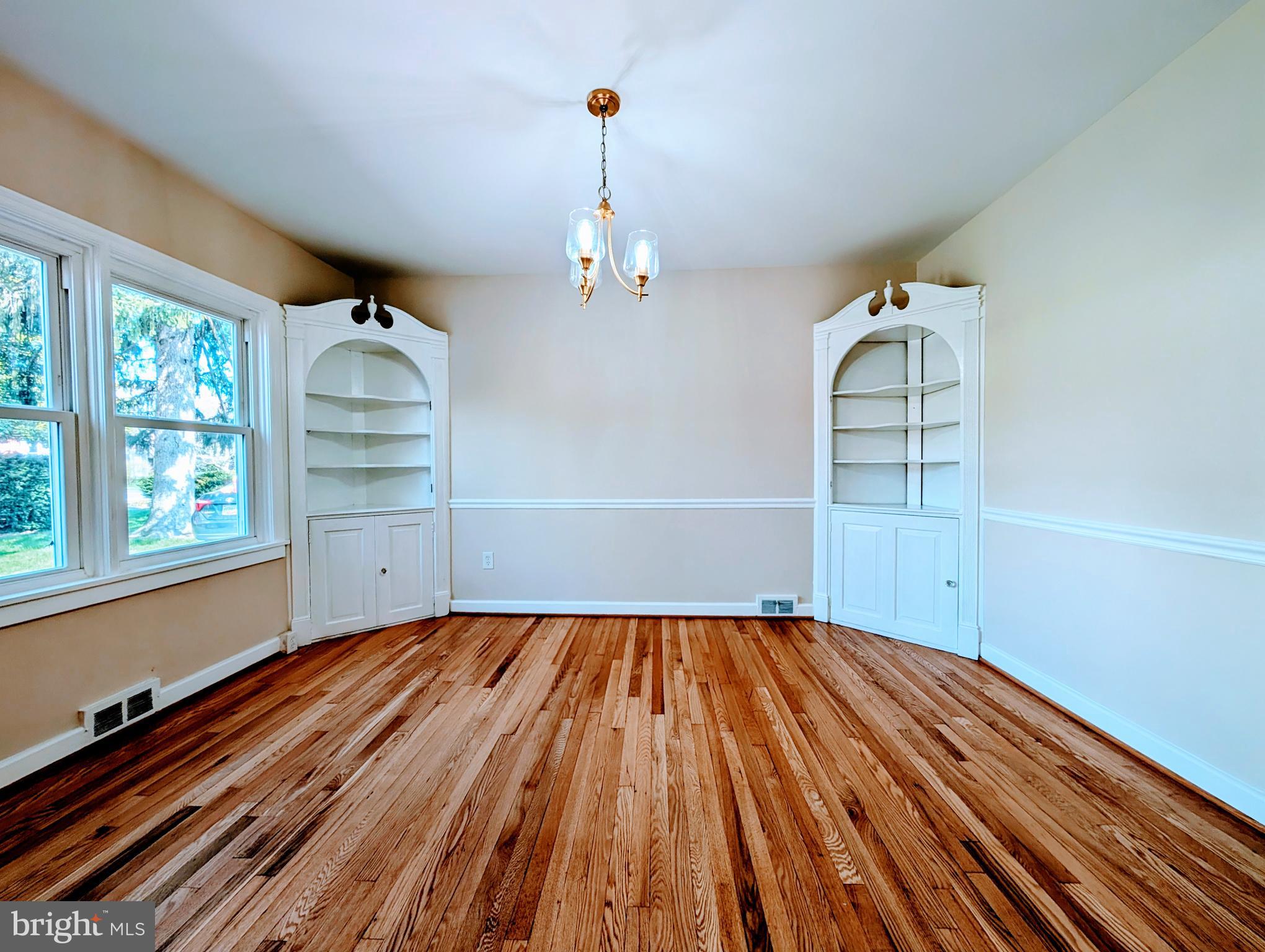 VILLA ESTATES - Residential