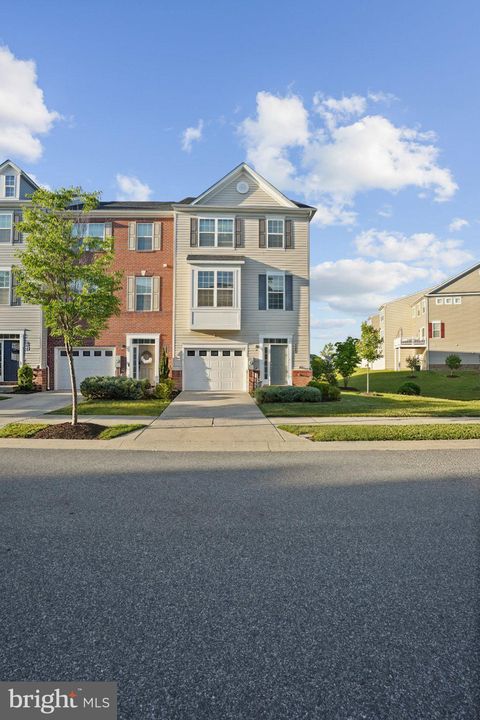 Townhouse For Sale - 9616 Eaves Dr<br/> OWINGS MILLS, MD 21117