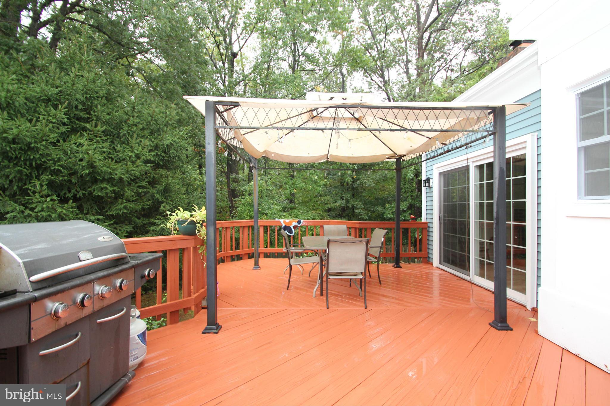 WOODSTONE - Residential