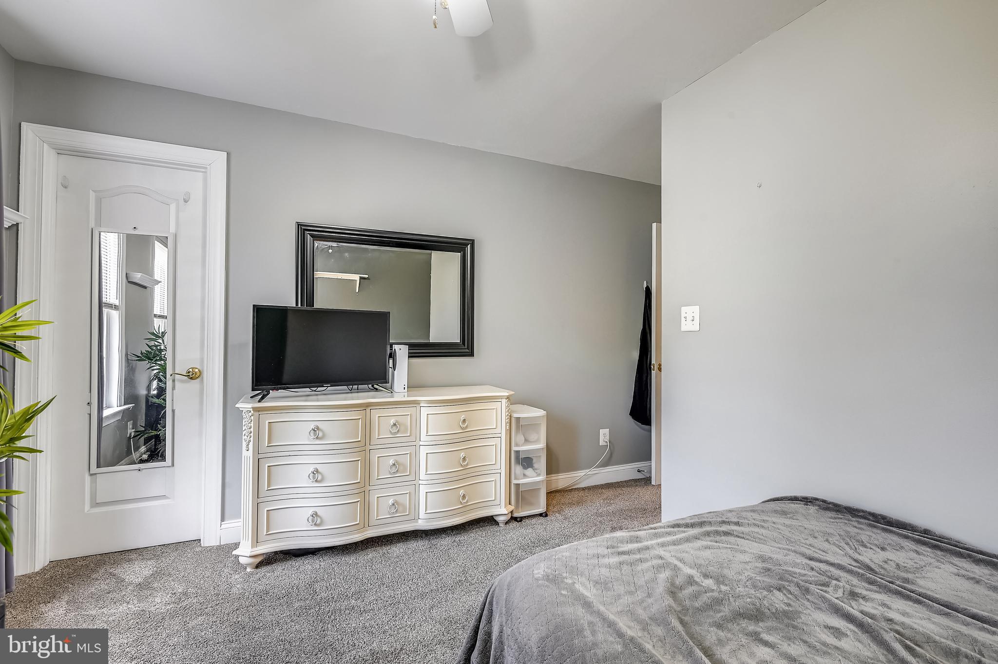 REGULARS - Residential