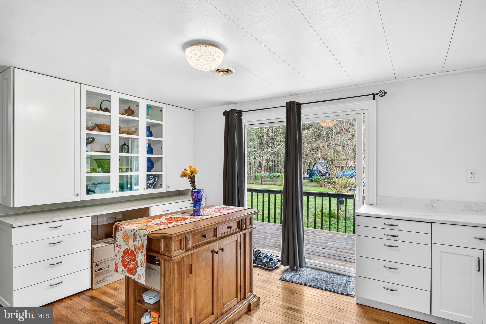 ROMANCOKE ON THE BAY - Residential