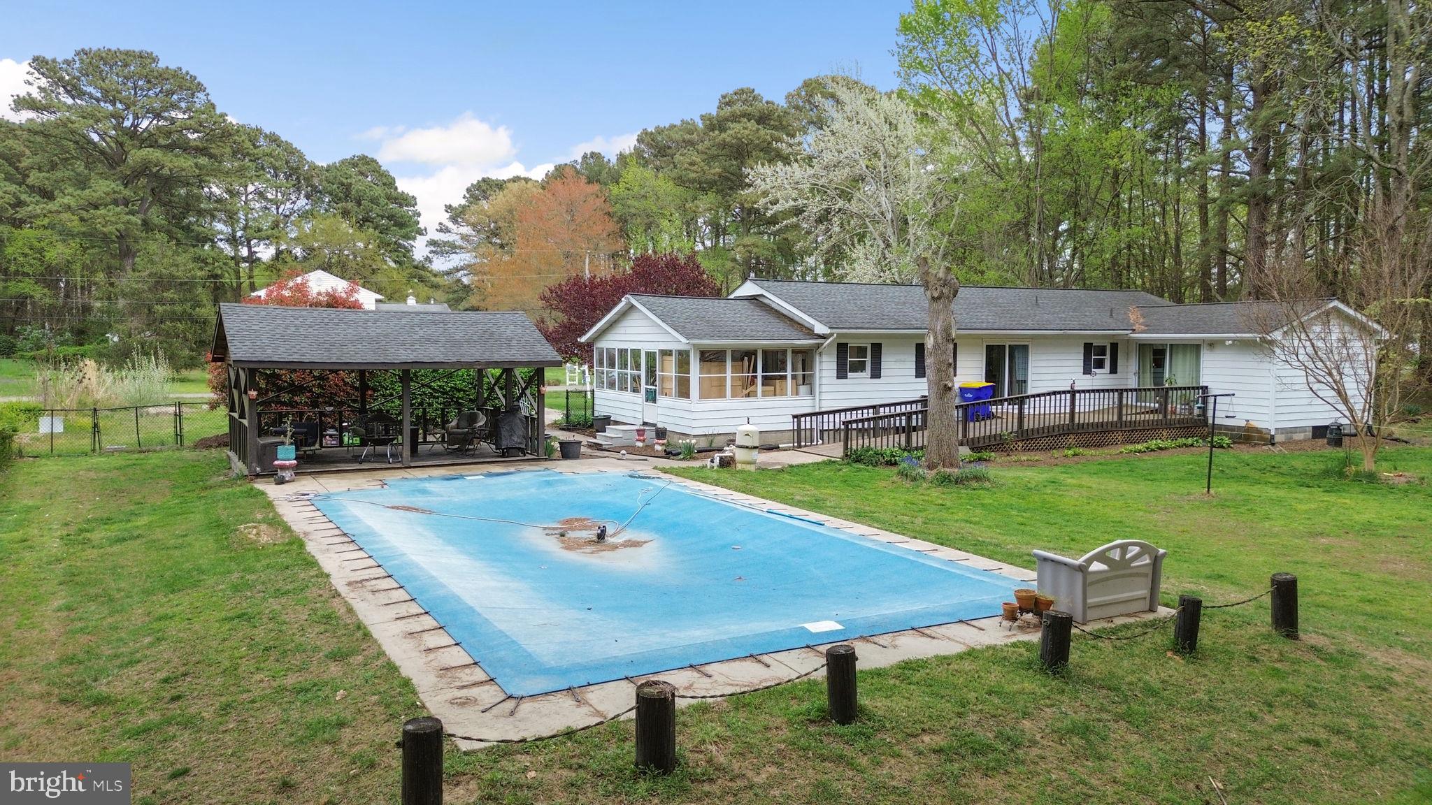 ROMANCOKE ON THE BAY - Residential