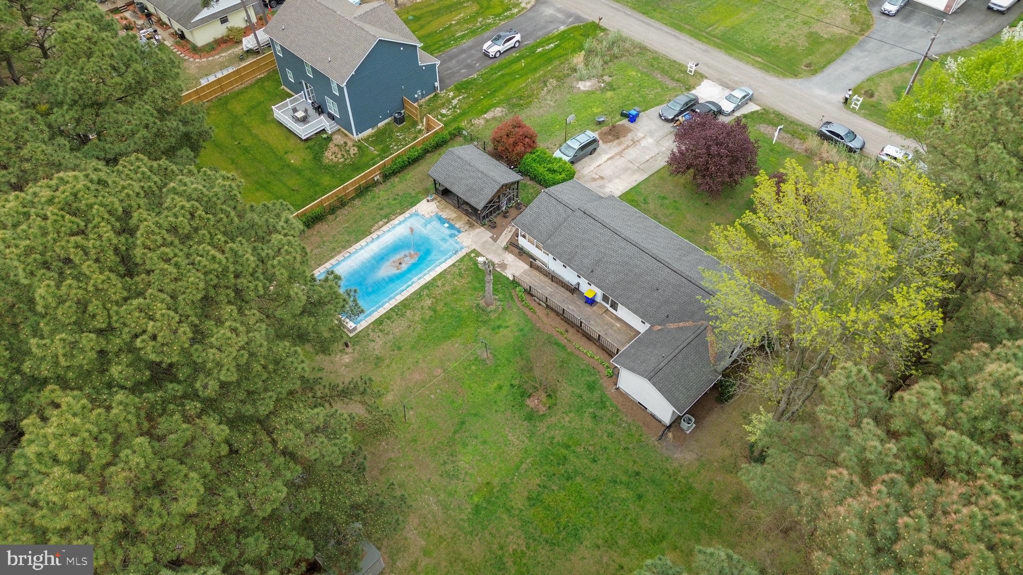 ROMANCOKE ON THE BAY - Residential