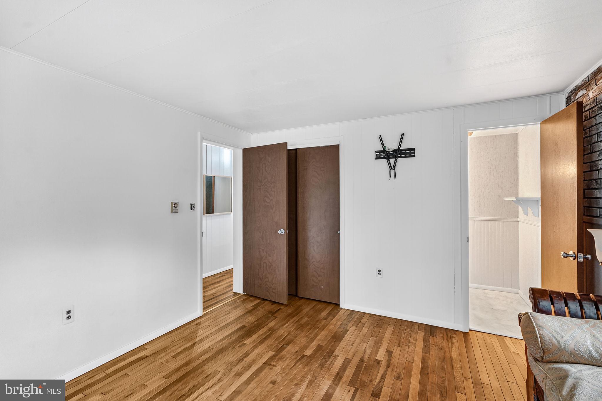 ROMANCOKE ON THE BAY - Residential