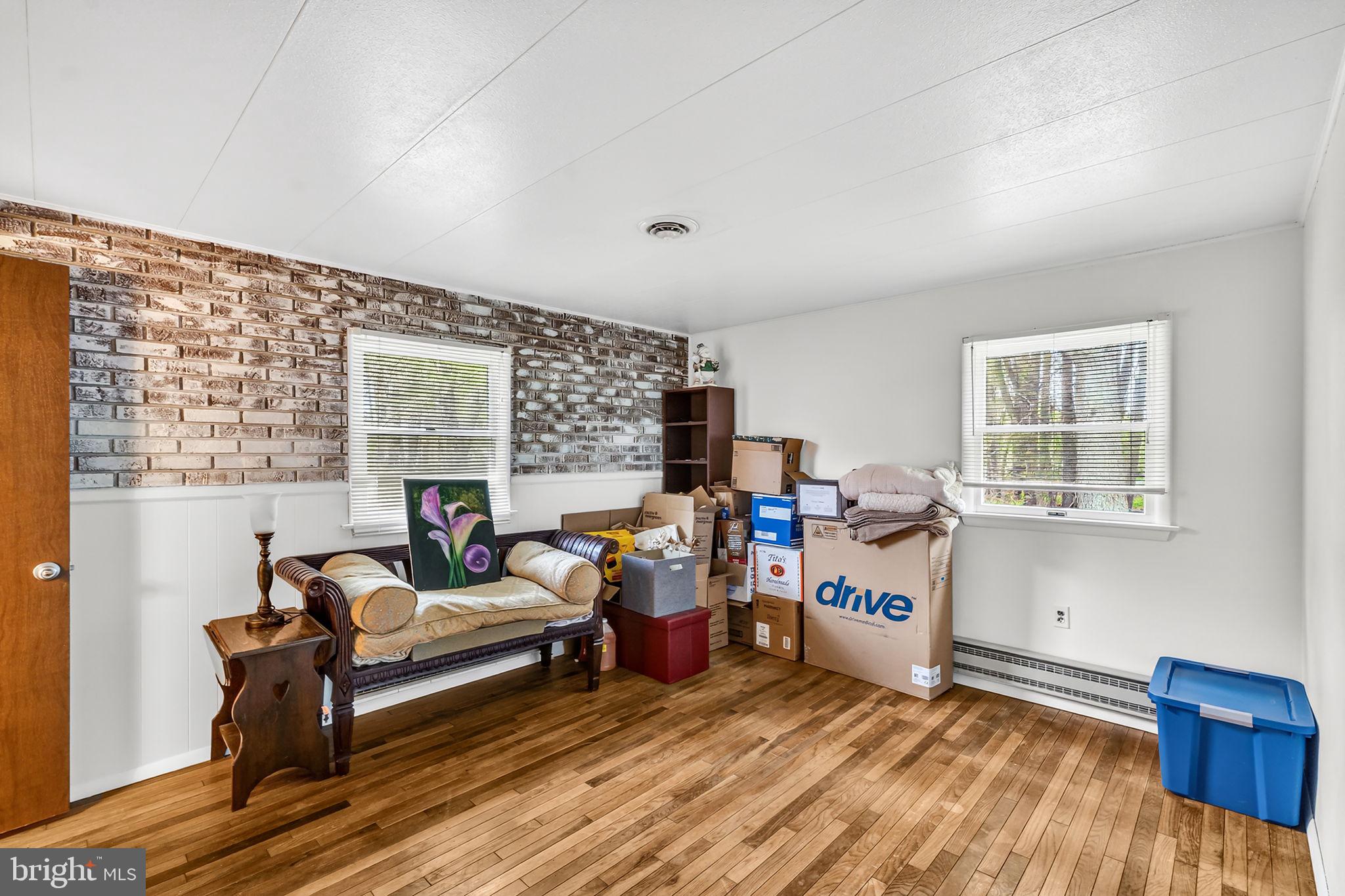 ROMANCOKE ON THE BAY - Residential