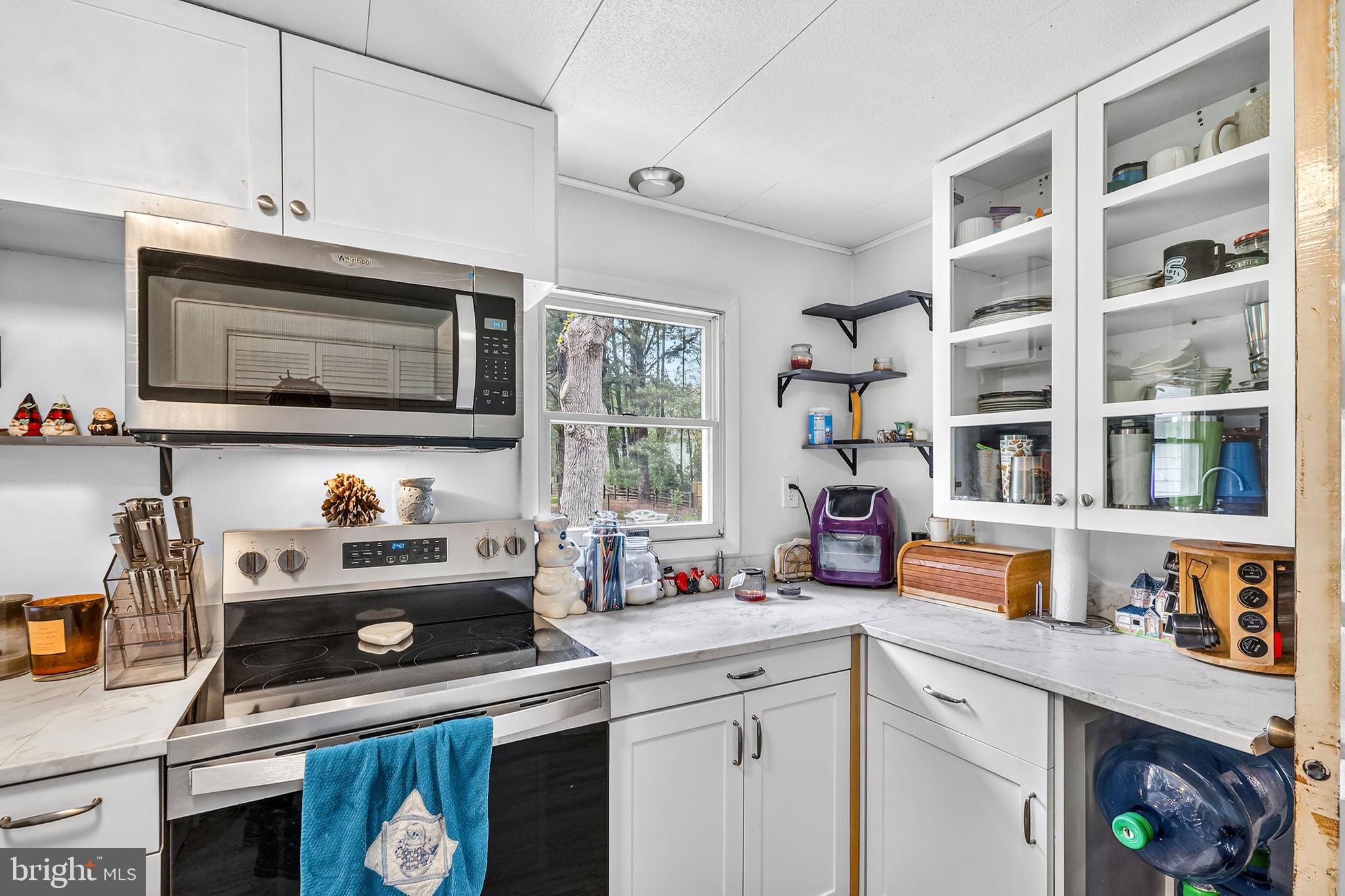 ROMANCOKE ON THE BAY - Residential