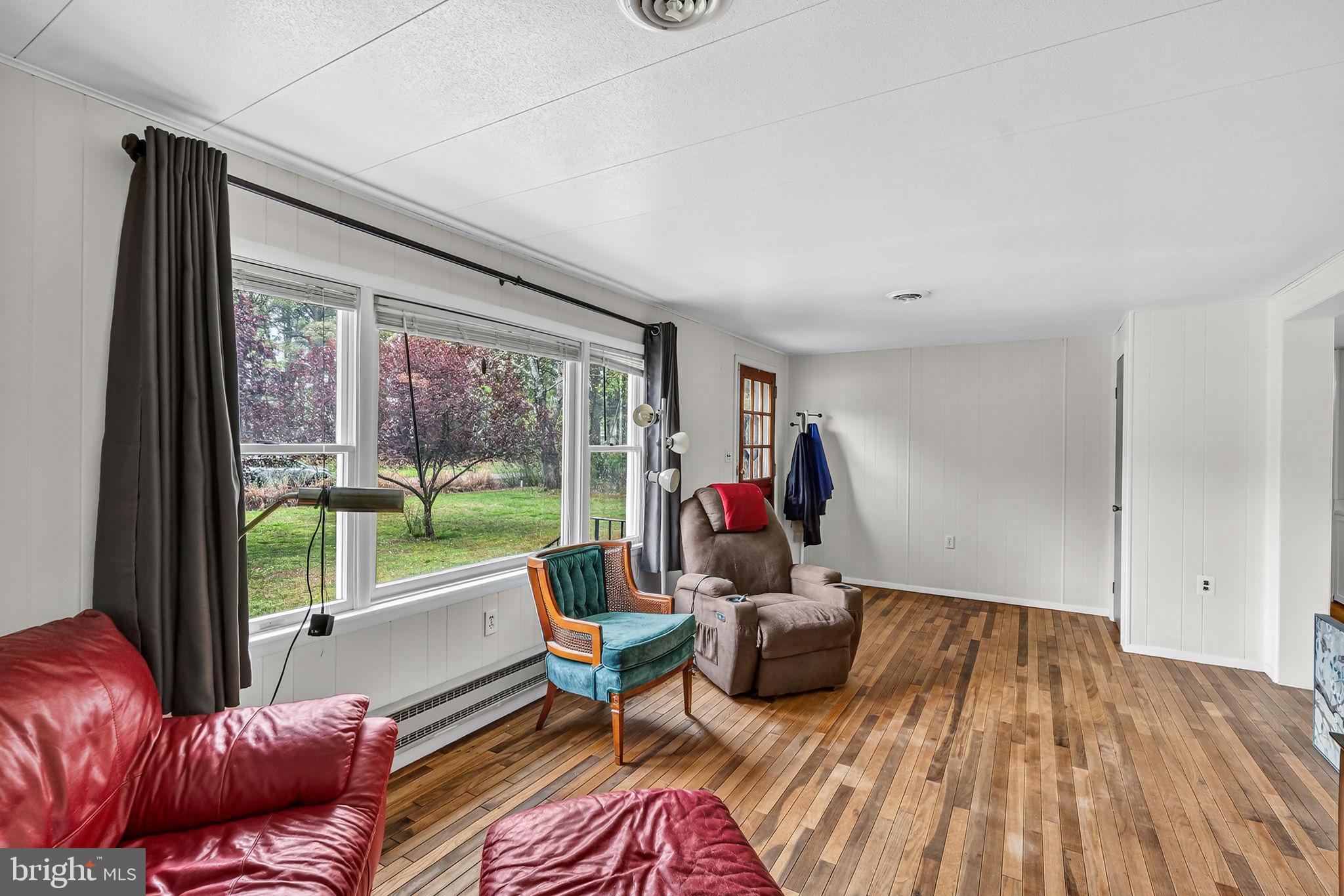 ROMANCOKE ON THE BAY - Residential