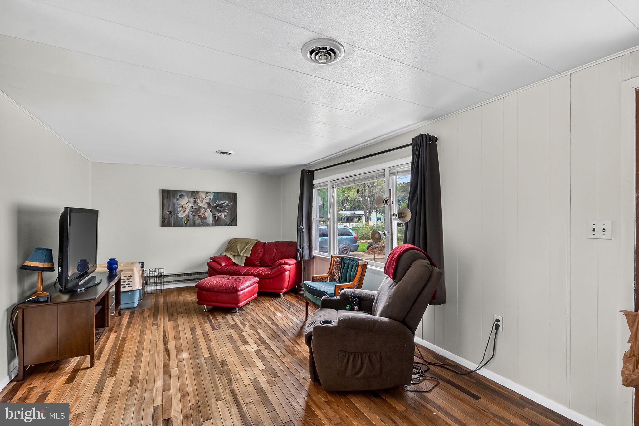 ROMANCOKE ON THE BAY - Residential