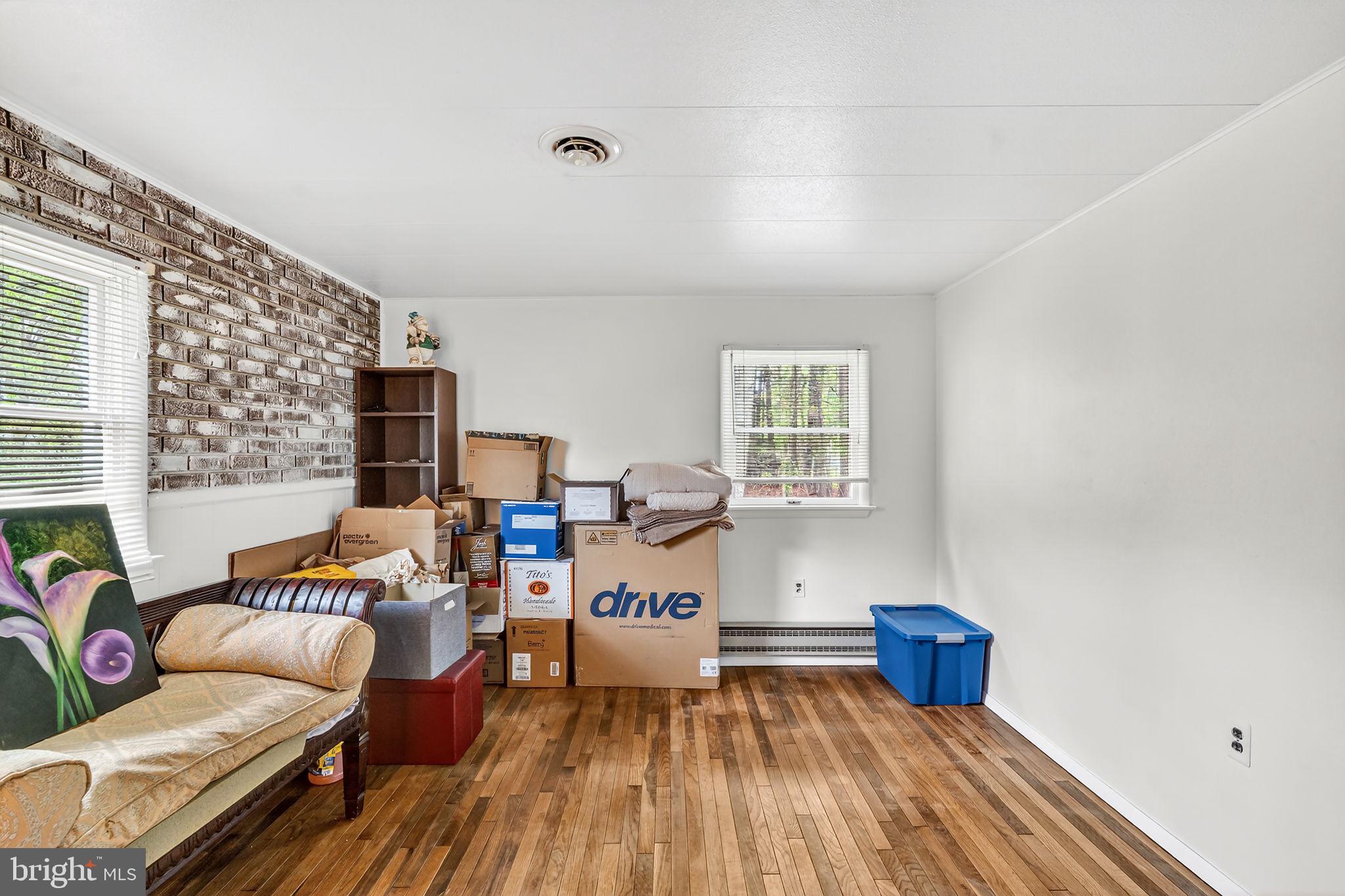 ROMANCOKE ON THE BAY - Residential