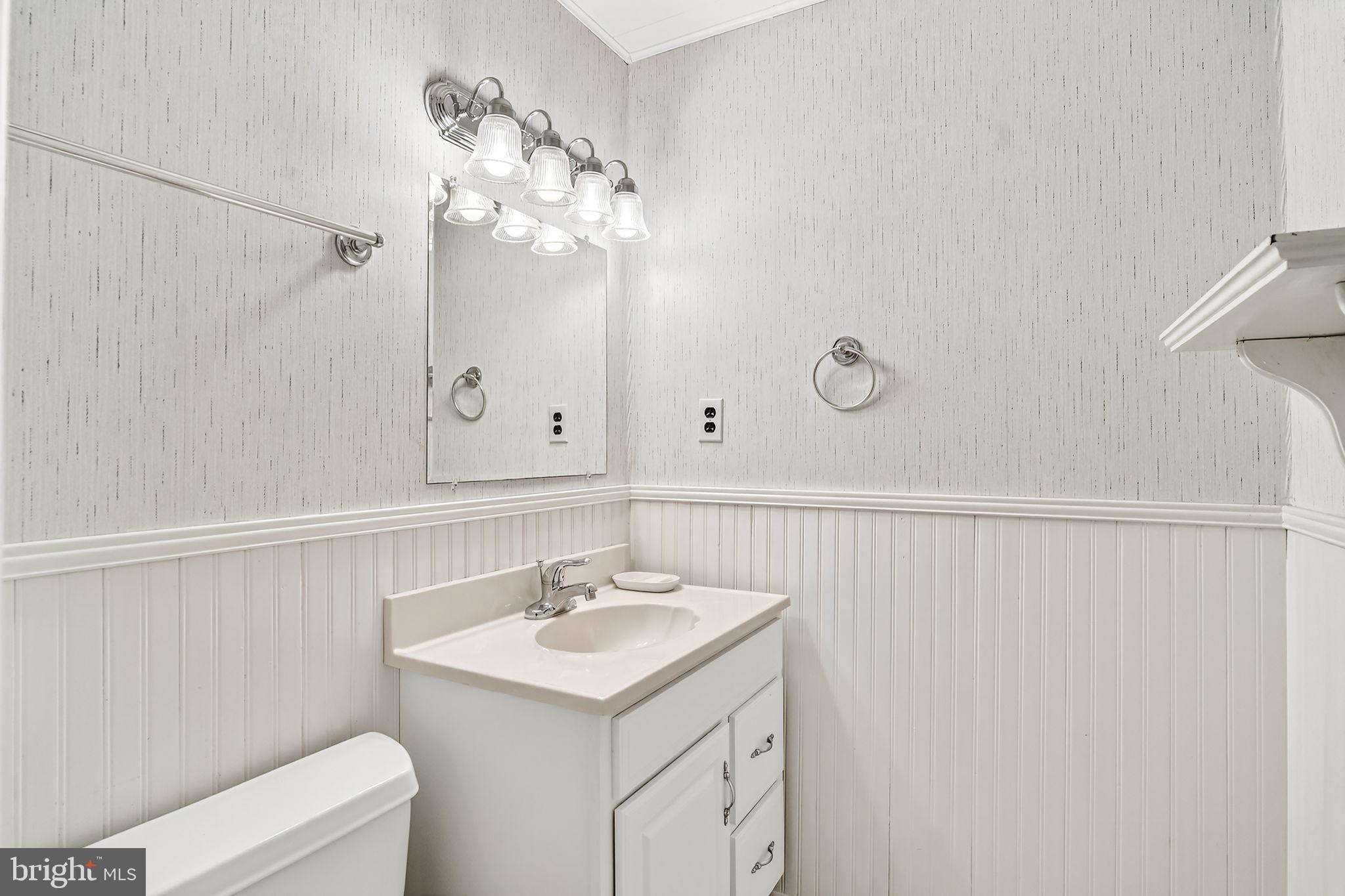 ROMANCOKE ON THE BAY - Residential