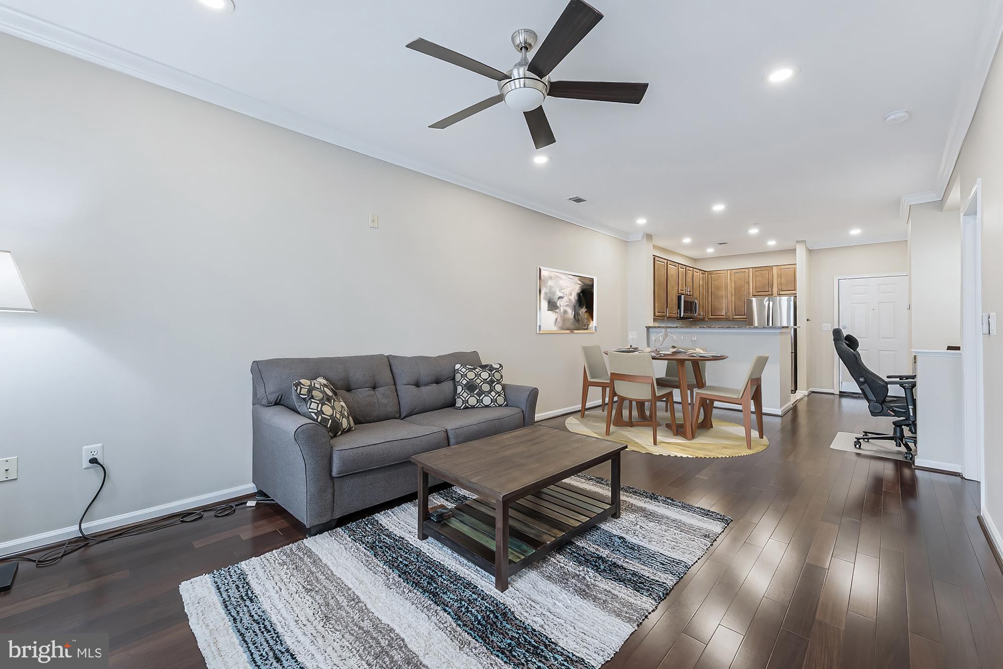 SAVOY AT RESTON TOWN CENTER - Residential