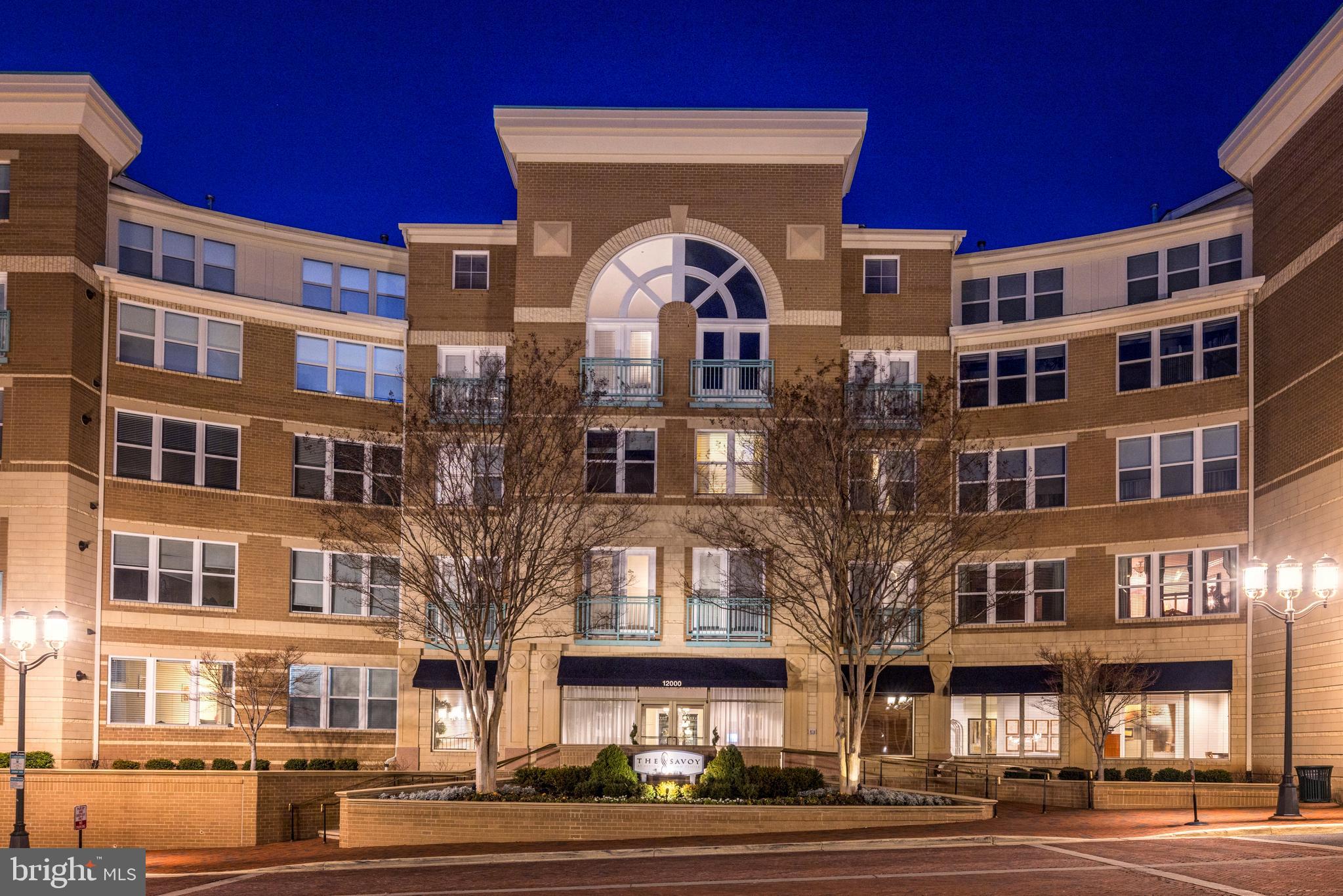 SAVOY AT RESTON TOWN CENTER - Residential