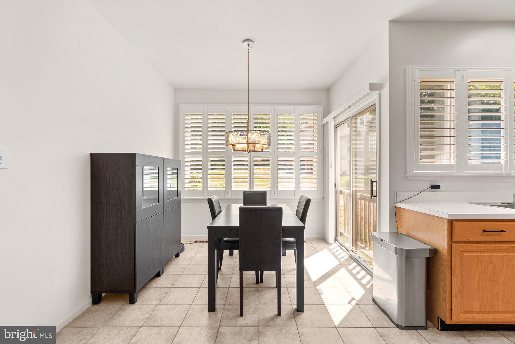 HAMMOND MANOR - Residential