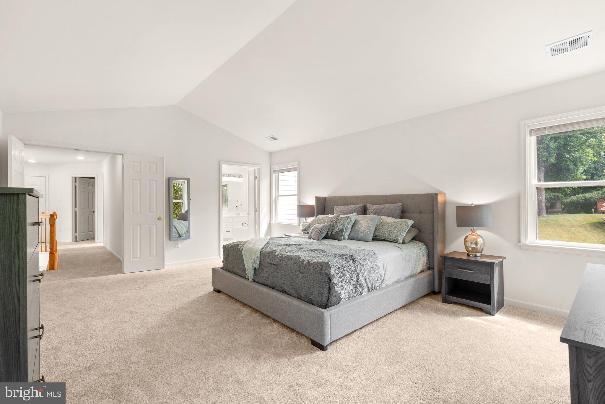 HAMMOND MANOR - Residential