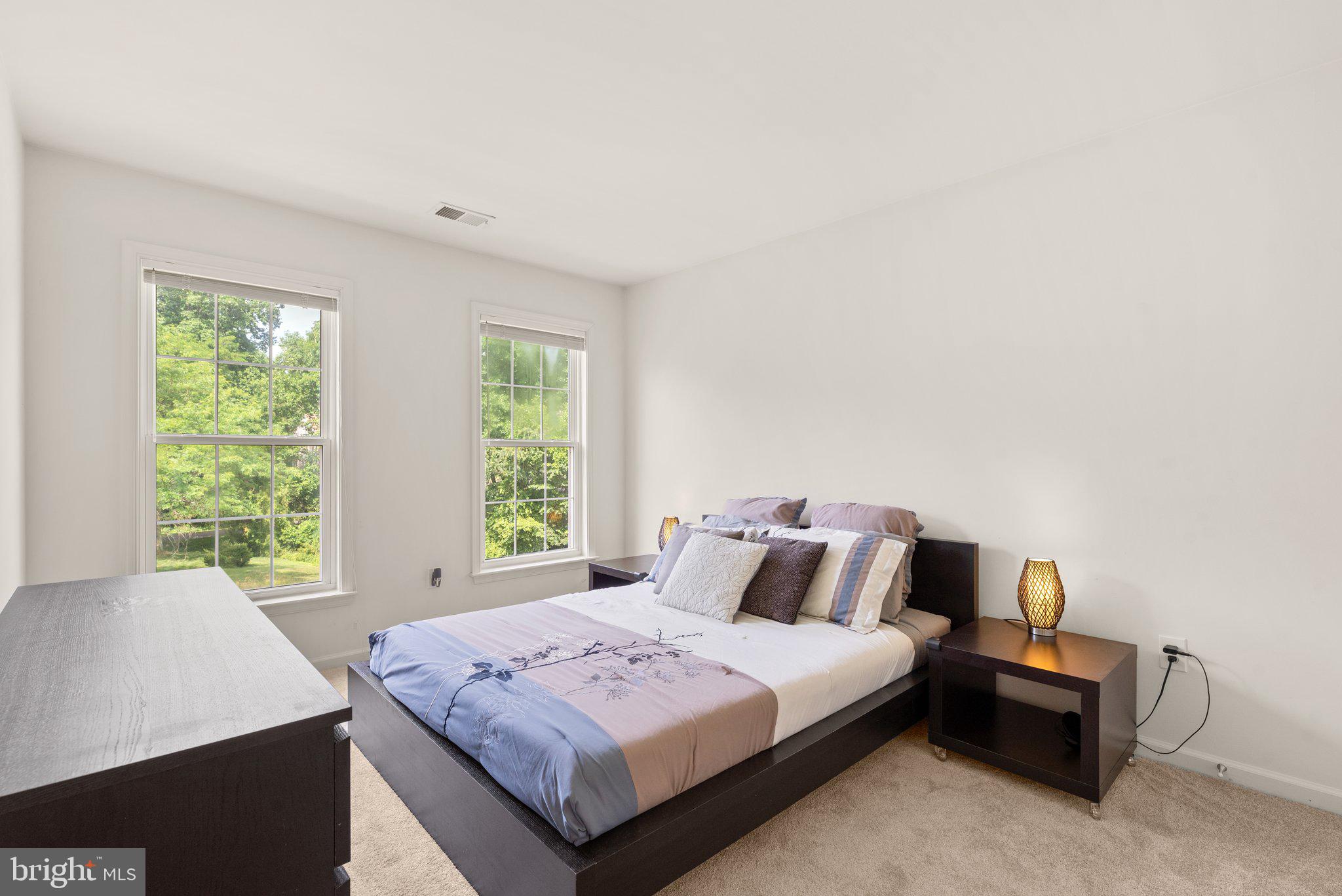 HAMMOND MANOR - Residential