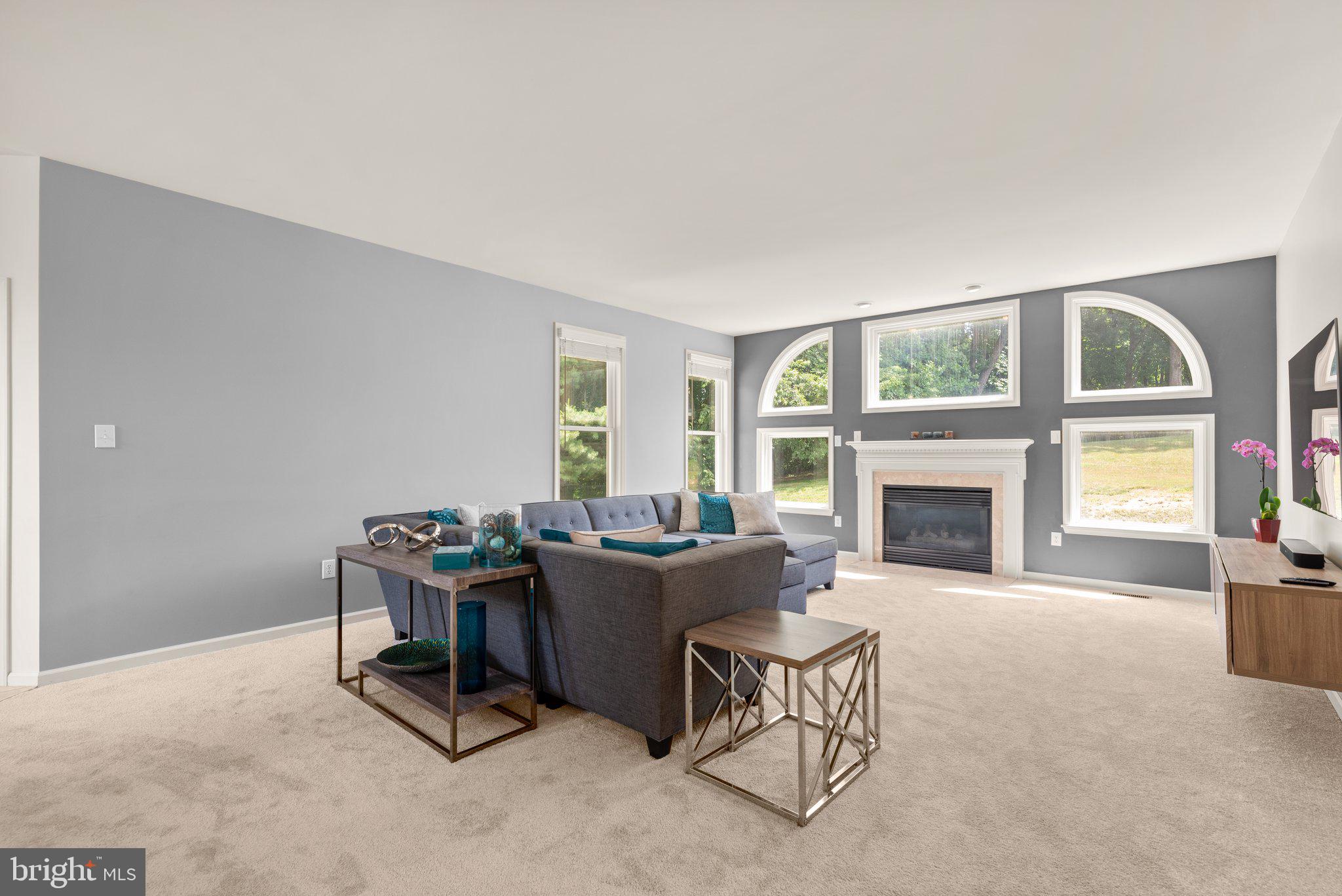 HAMMOND MANOR - Residential