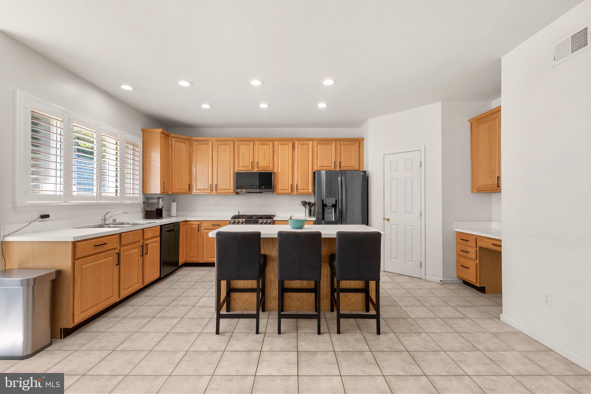 HAMMOND MANOR - Residential