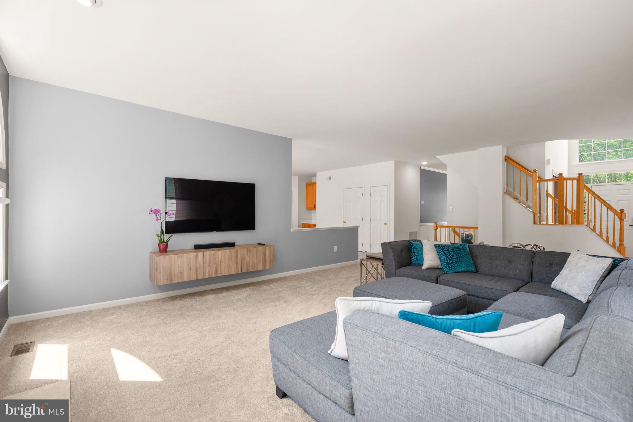 HAMMOND MANOR - Residential