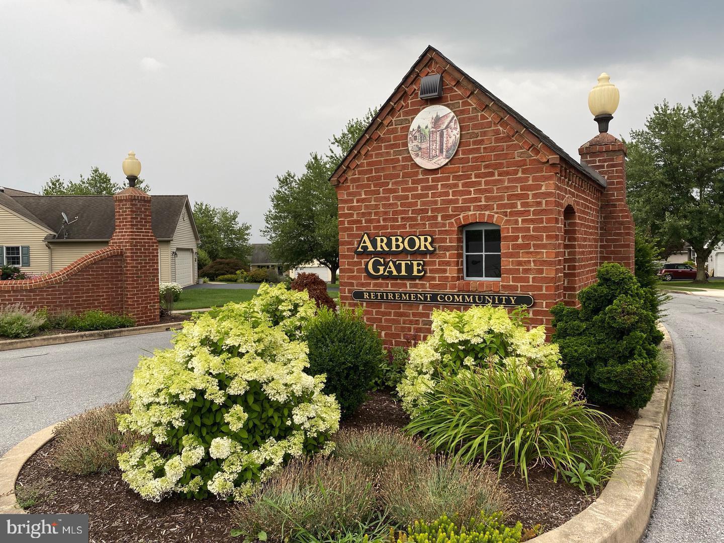 ARBOR GATE - Residential