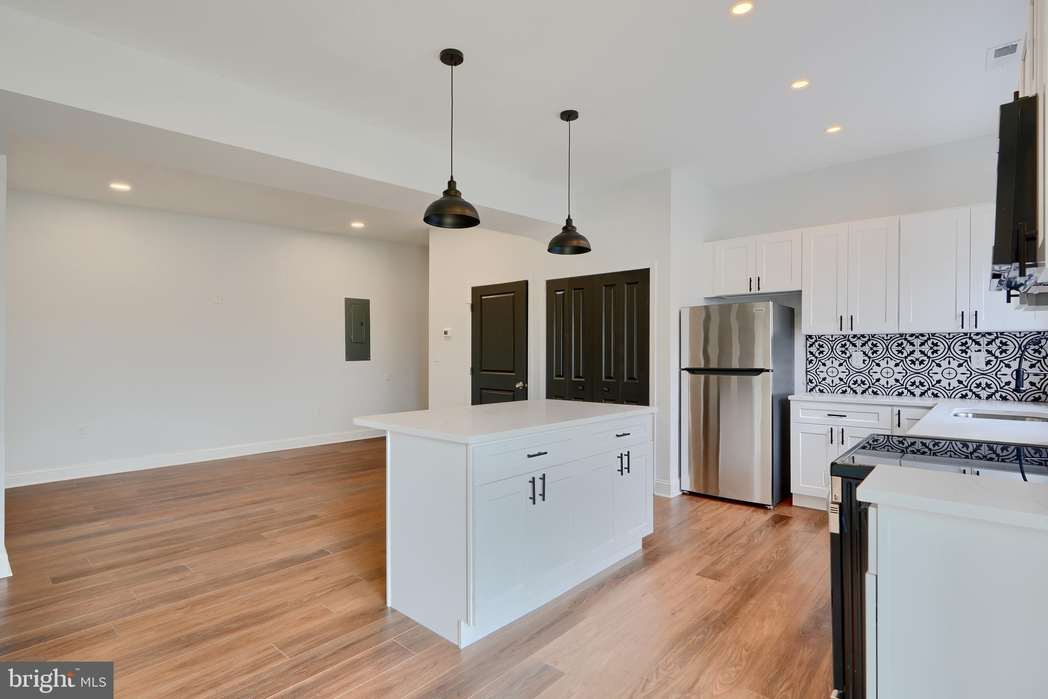 HAMPDEN HISTORIC DISTRICT - Residential Lease