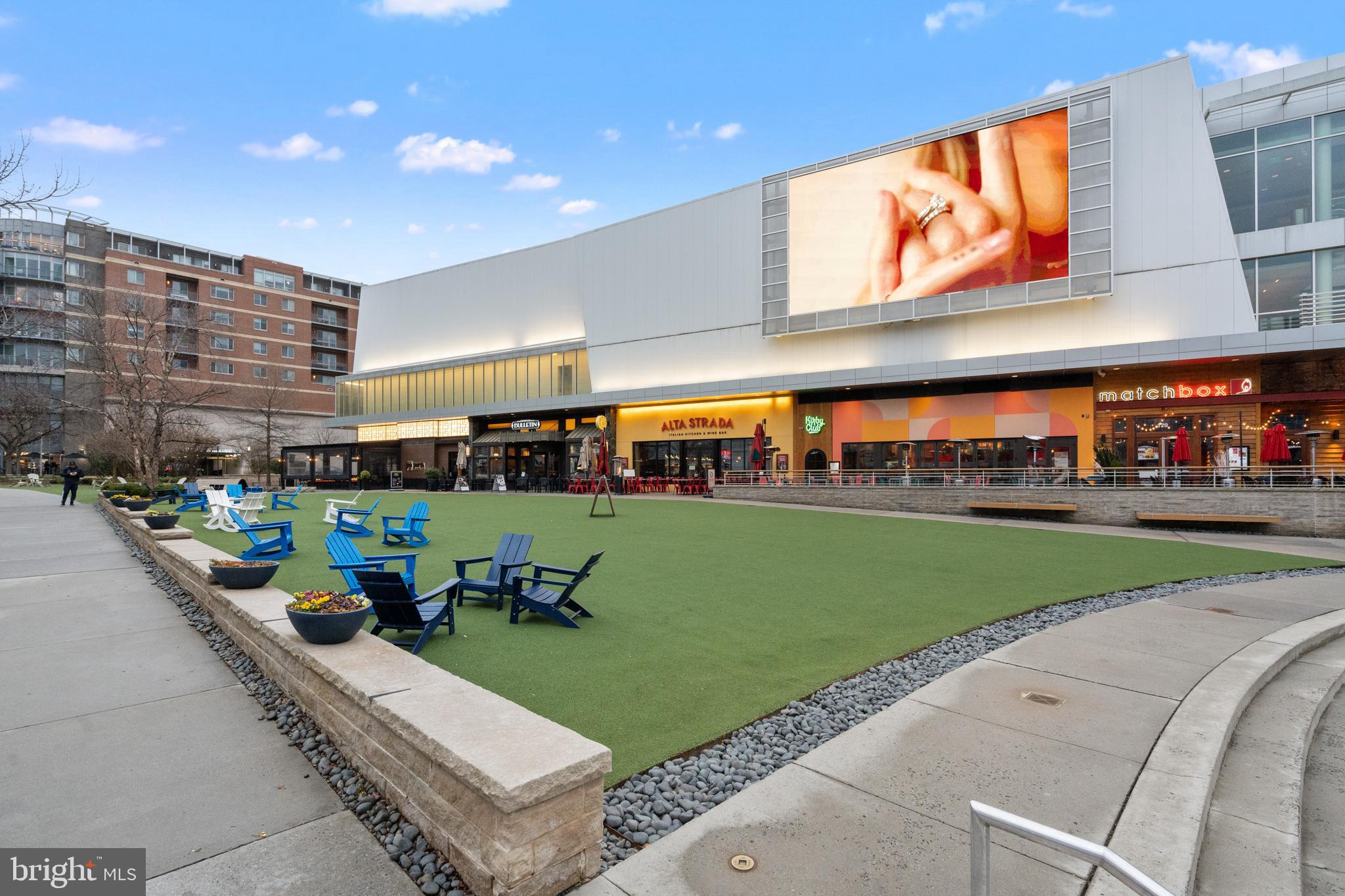 WESTBRIAR CONDOMINIUMS - Residential