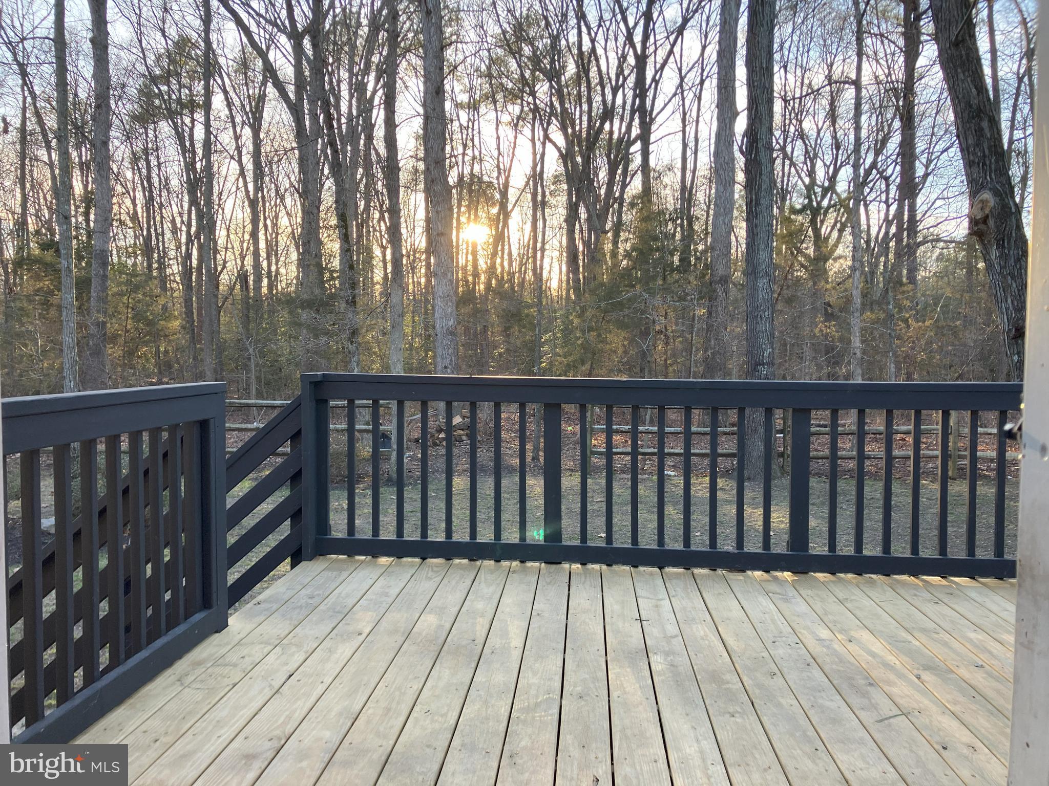 LAKE LAND OR - Residential Lease