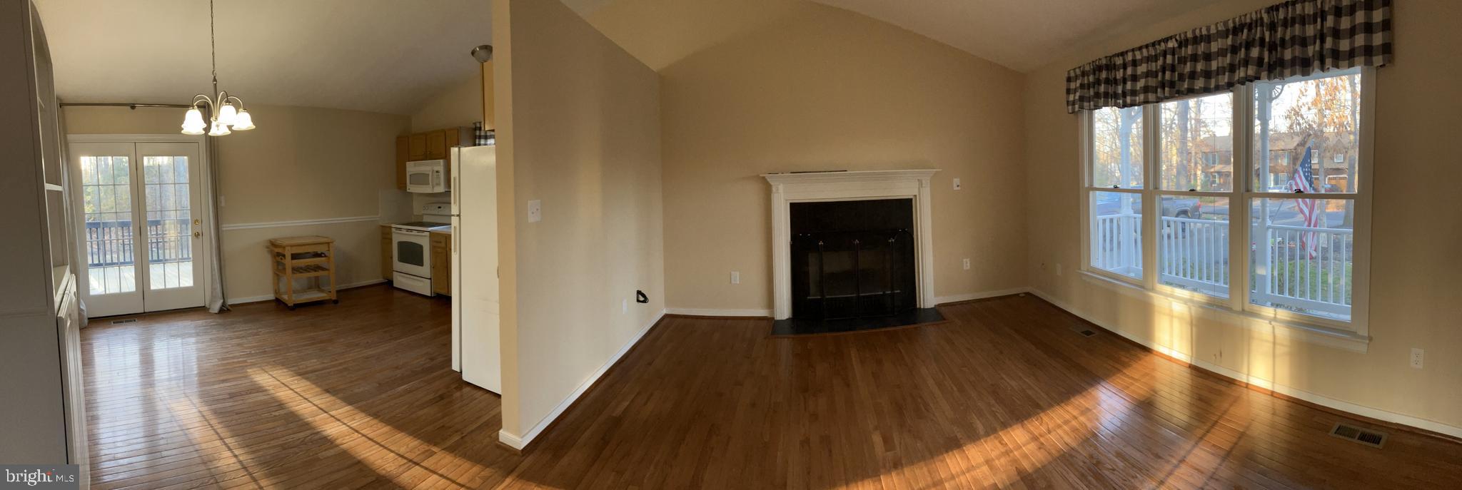 LAKE LAND OR - Residential Lease