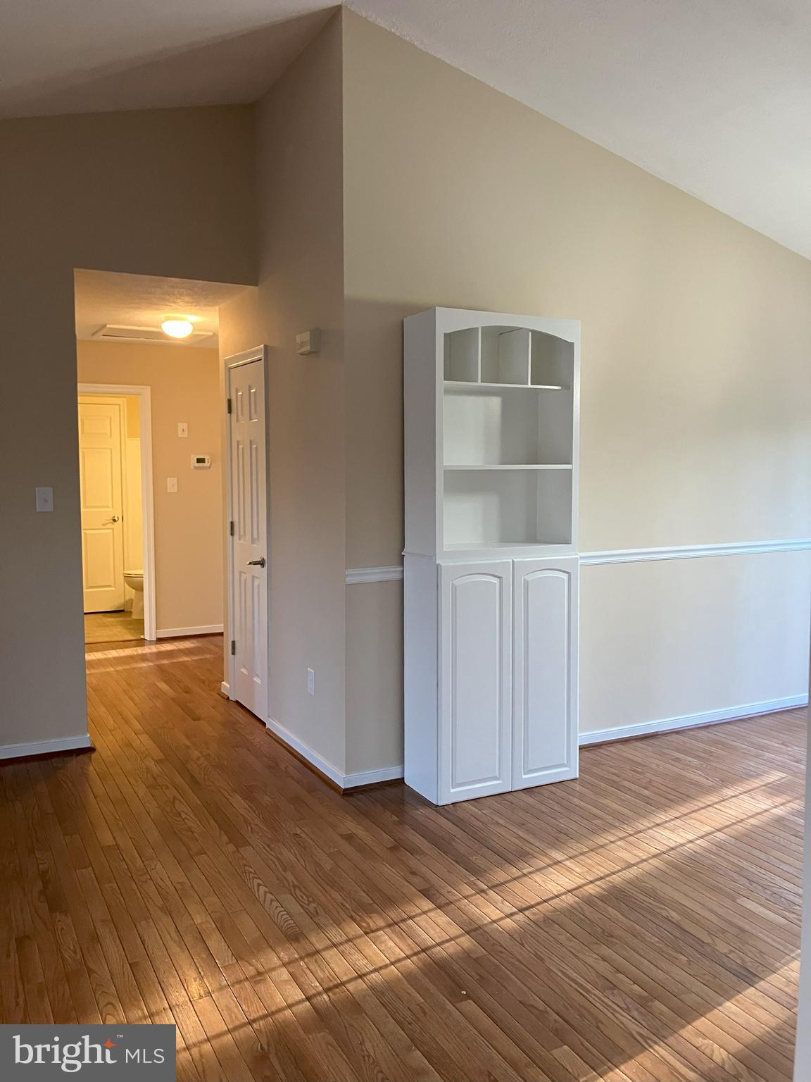 LAKE LAND OR - Residential Lease