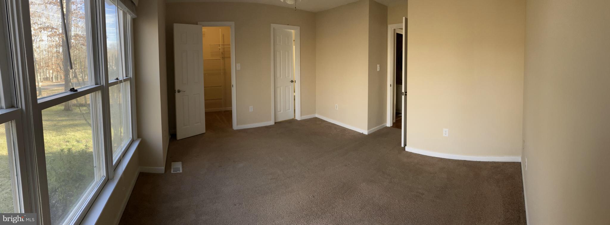 LAKE LAND OR - Residential Lease