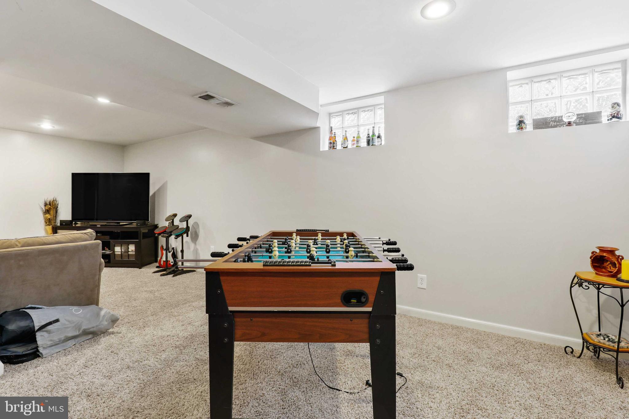 KINGS CONTRIVANCE - Residential