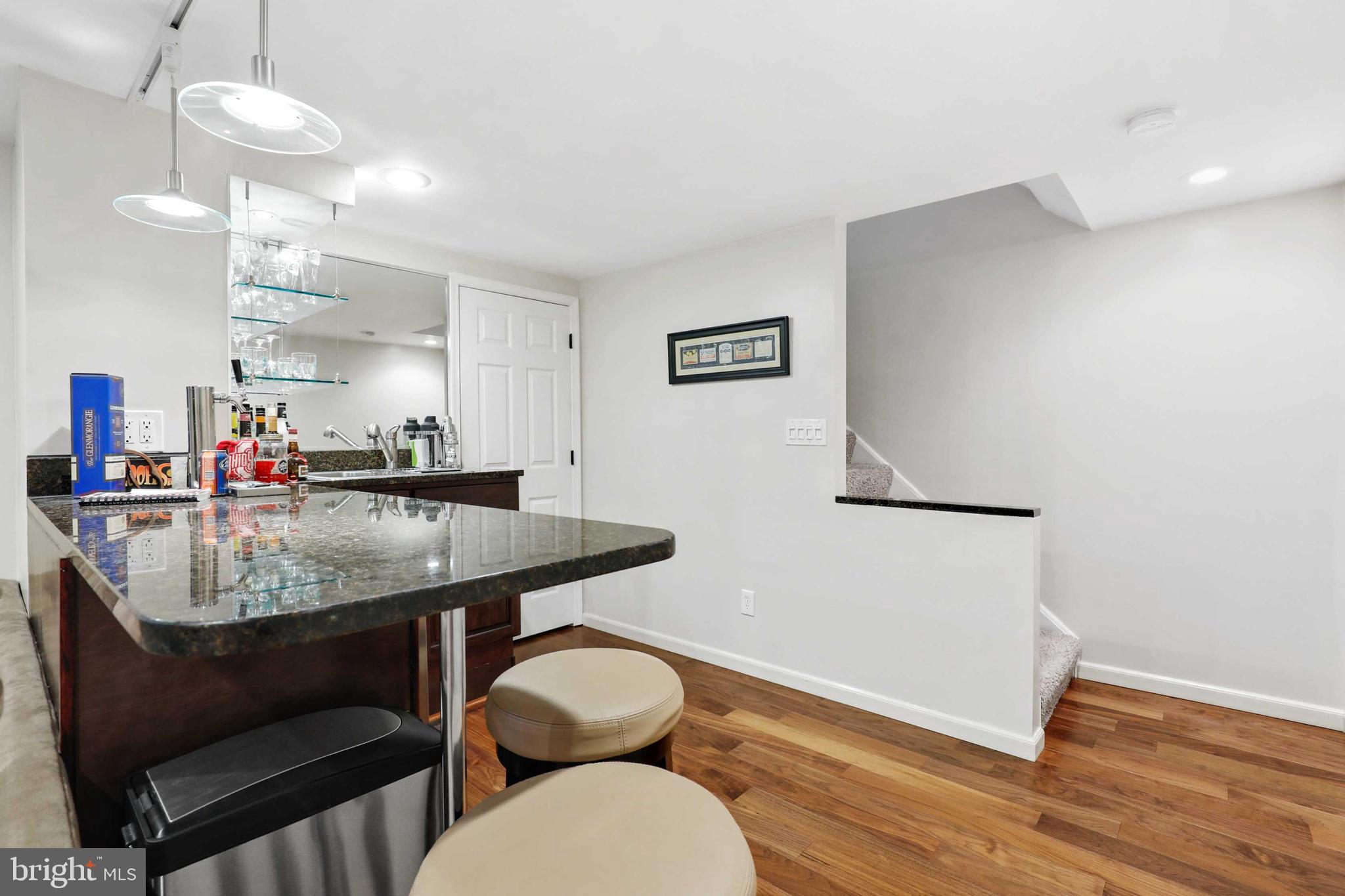 KINGS CONTRIVANCE - Residential